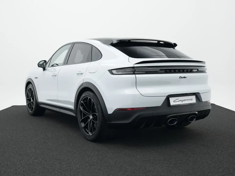 Porsche Cayenne Turbo E-Hybrid Coupé met GT Pakket