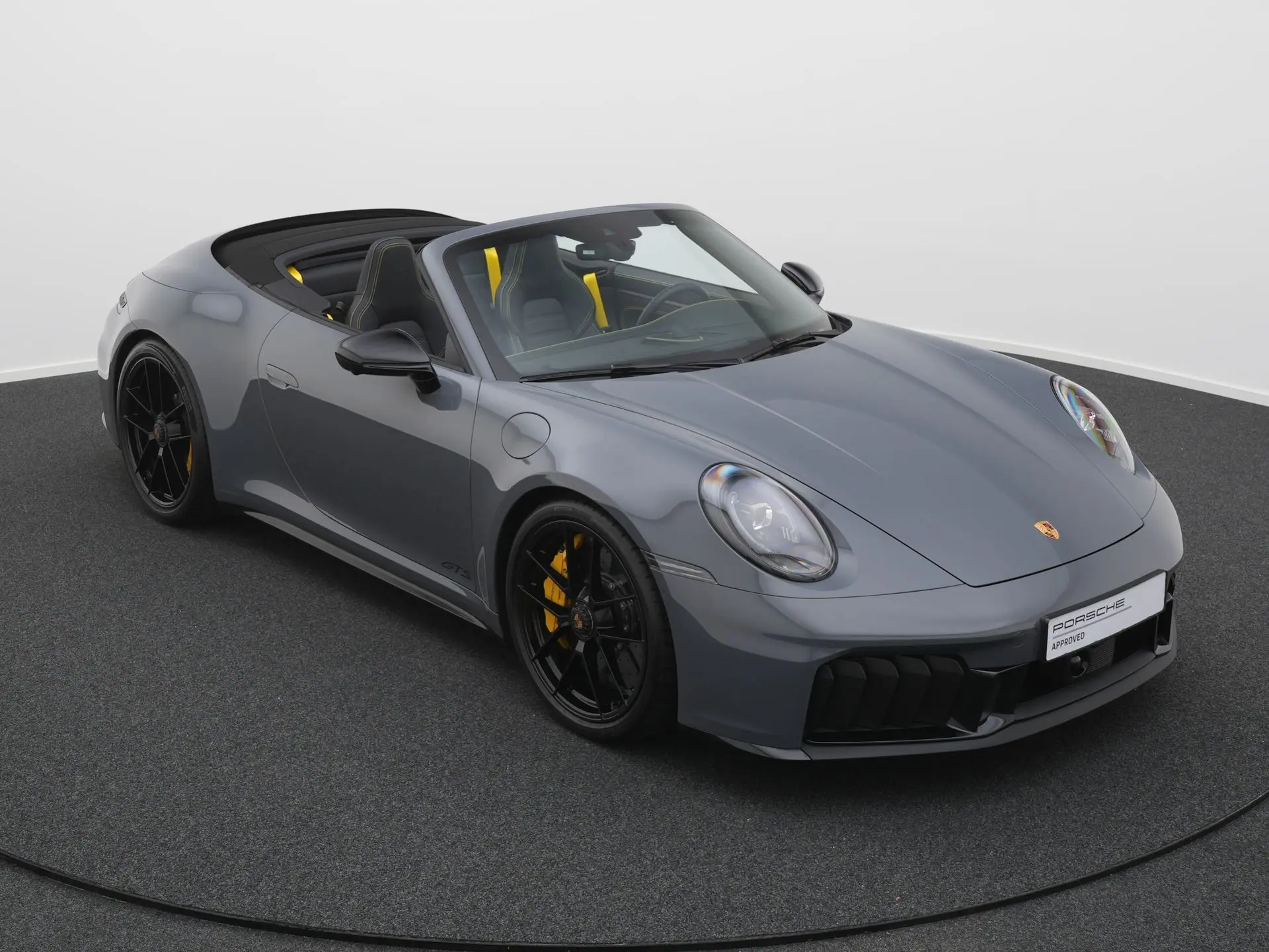 911 Carrera 4 GTS Cabriolet