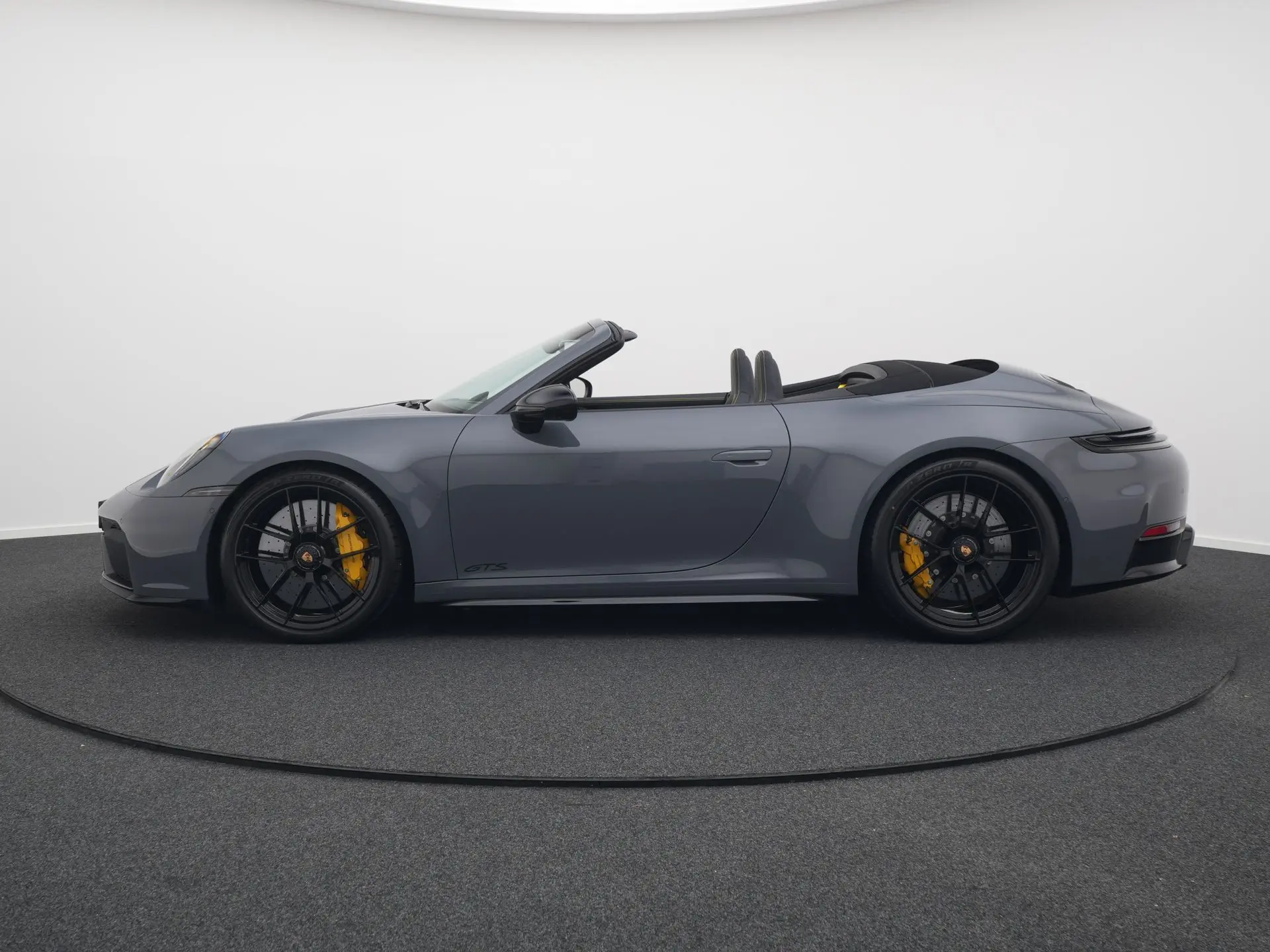 911 Carrera 4 GTS Cabriolet