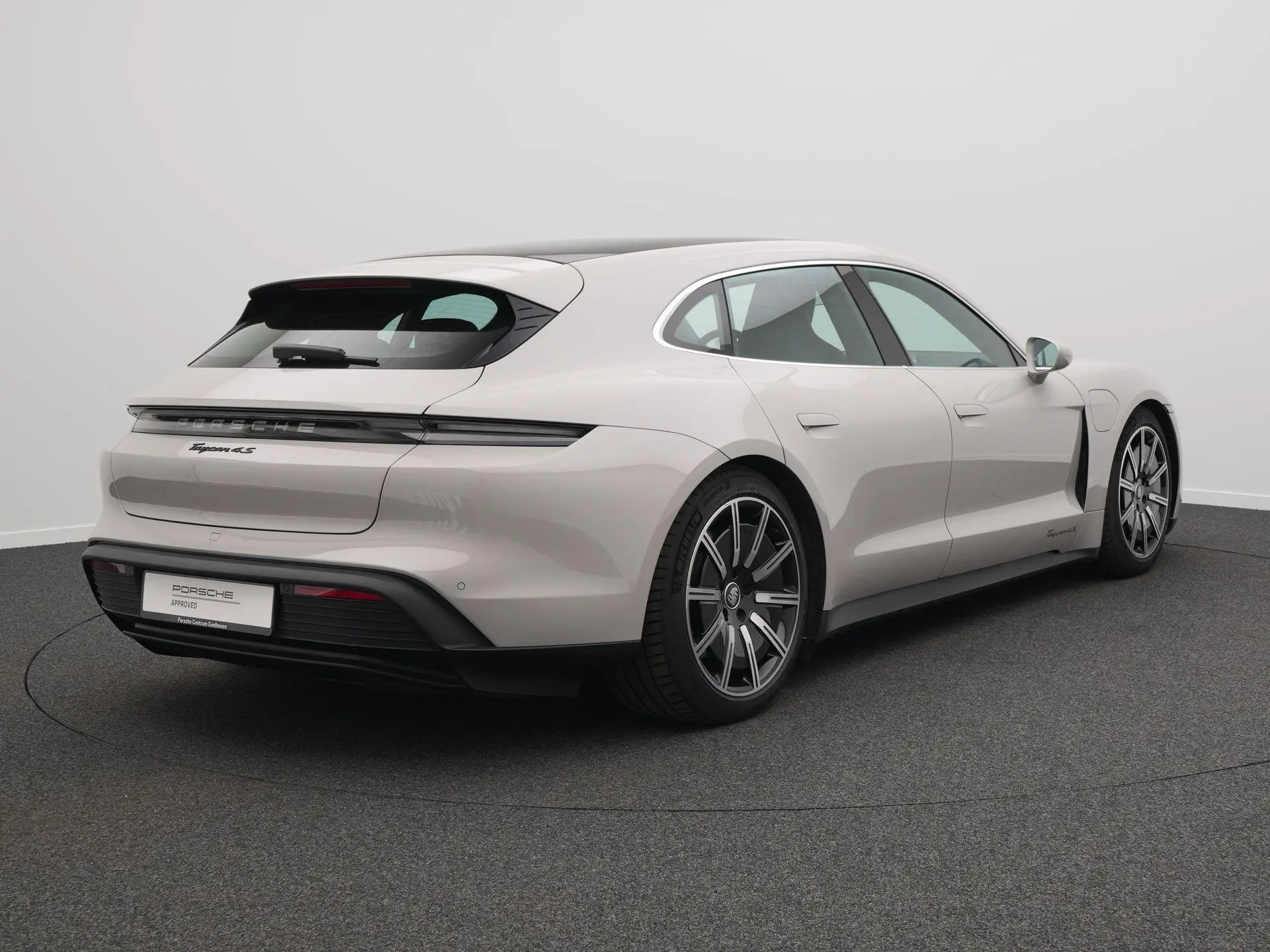 Taycan Sport Turismo 4S