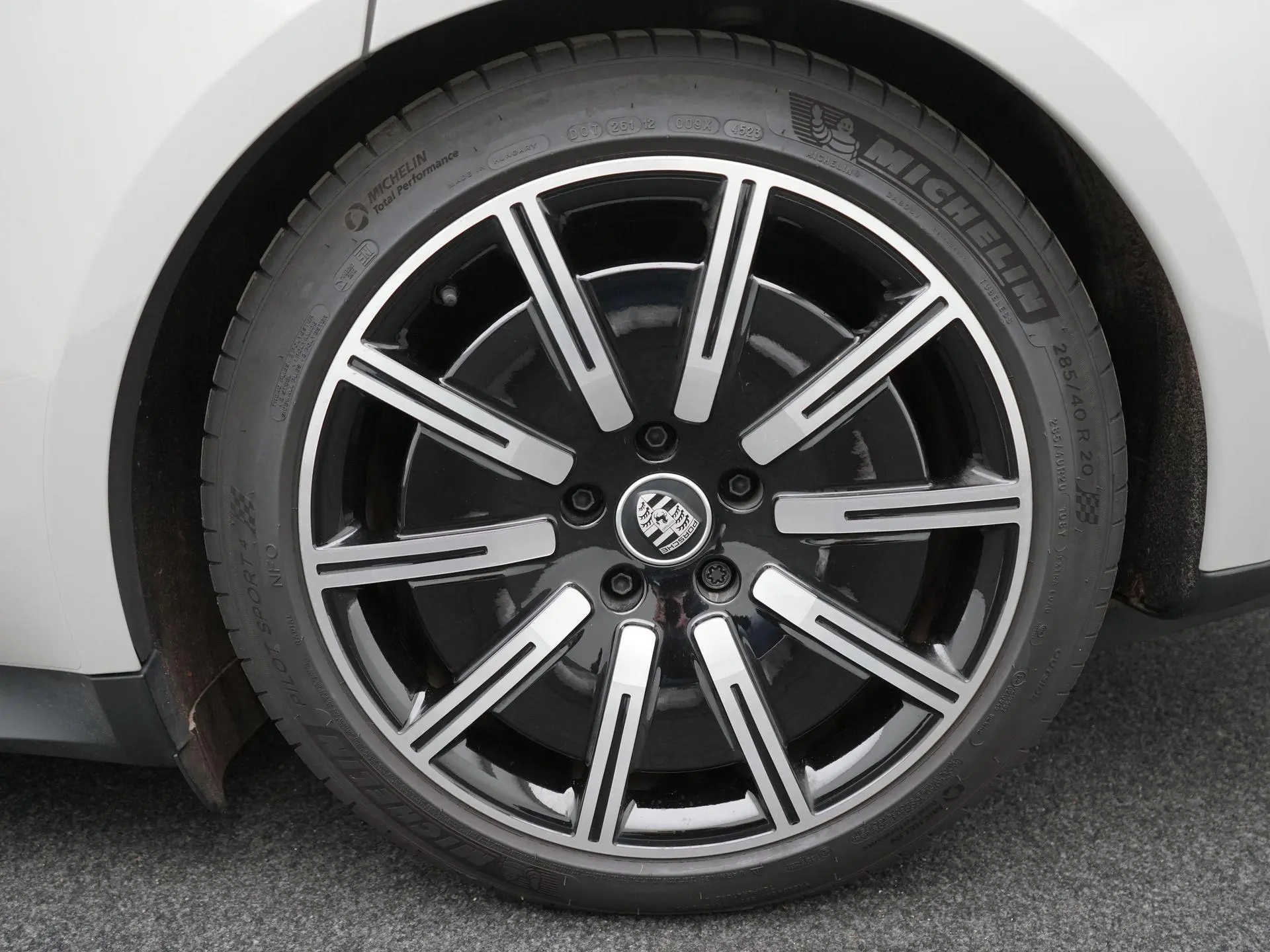 Taycan Sport Turismo 4S