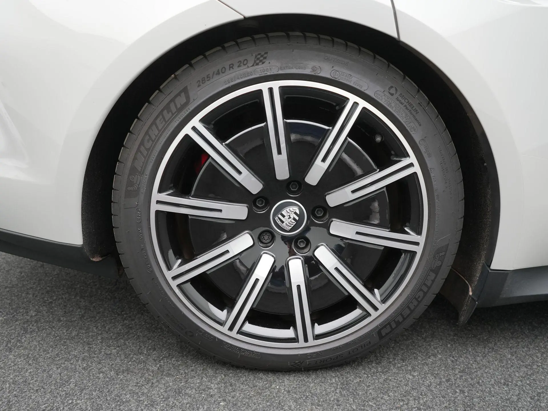 Taycan Sport Turismo 4S