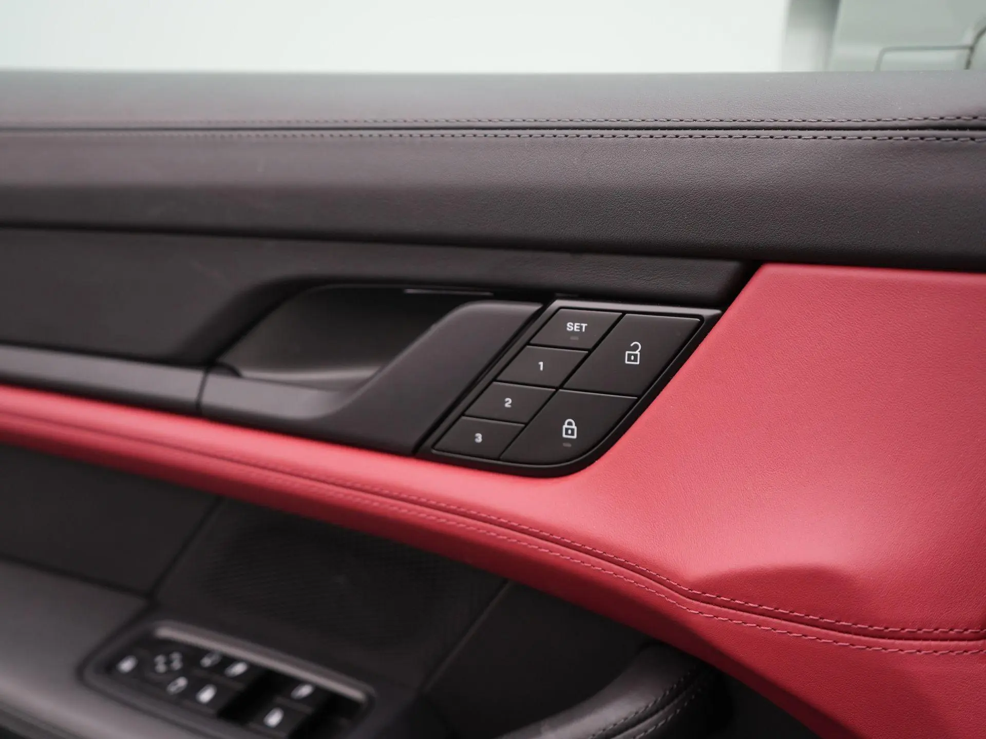 Taycan Sport Turismo 4S