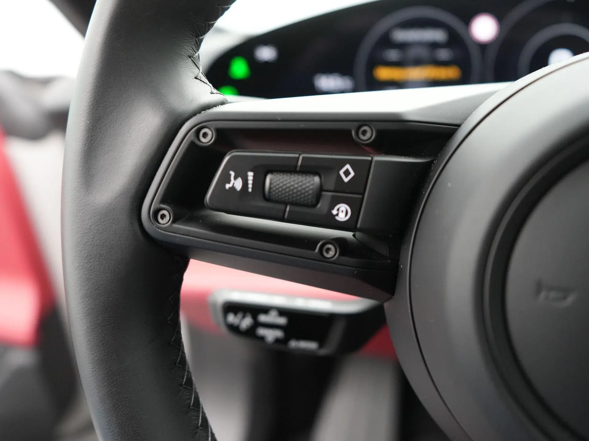 Taycan Sport Turismo 4S