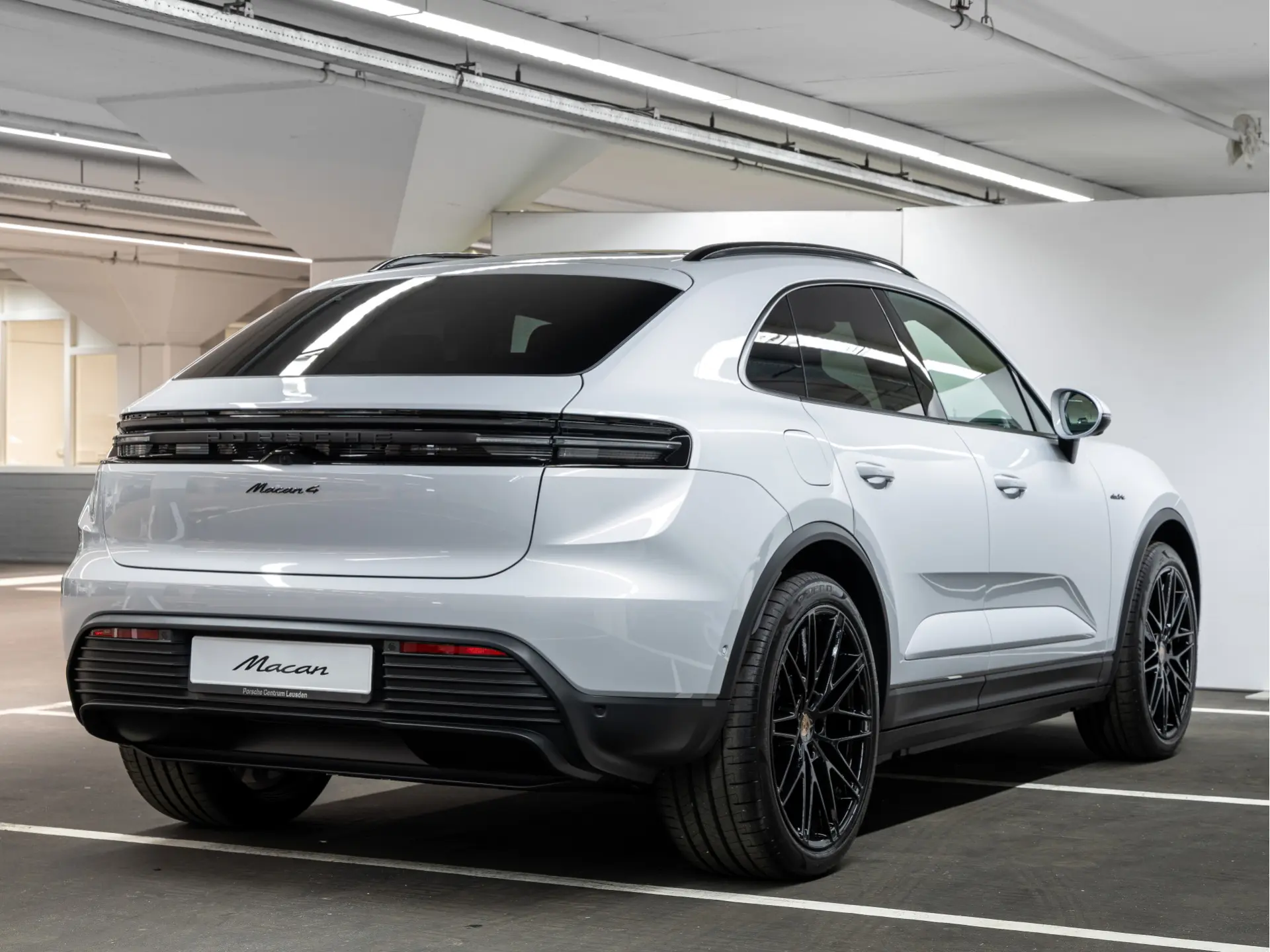 Macan 4