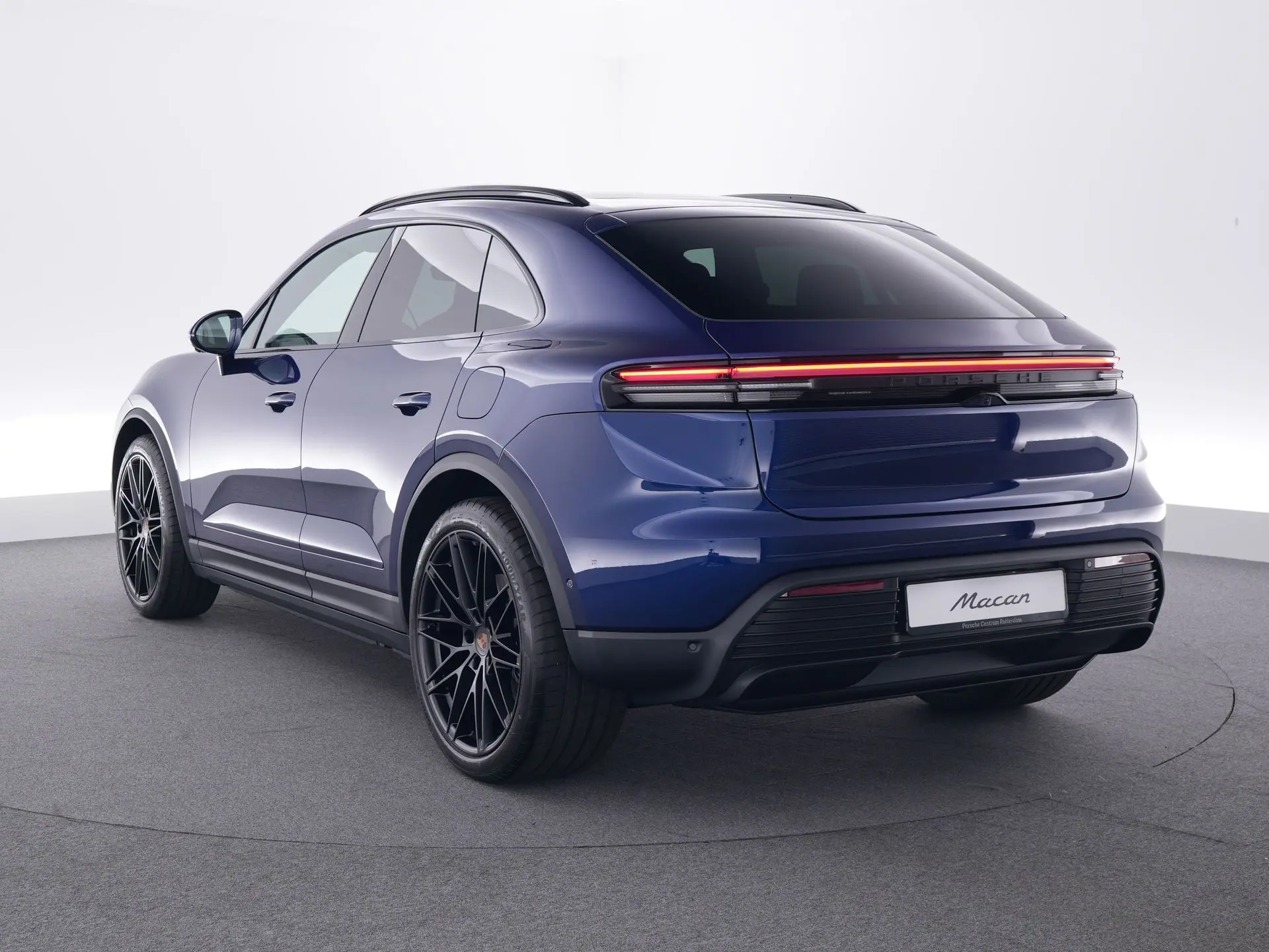 Macan 4