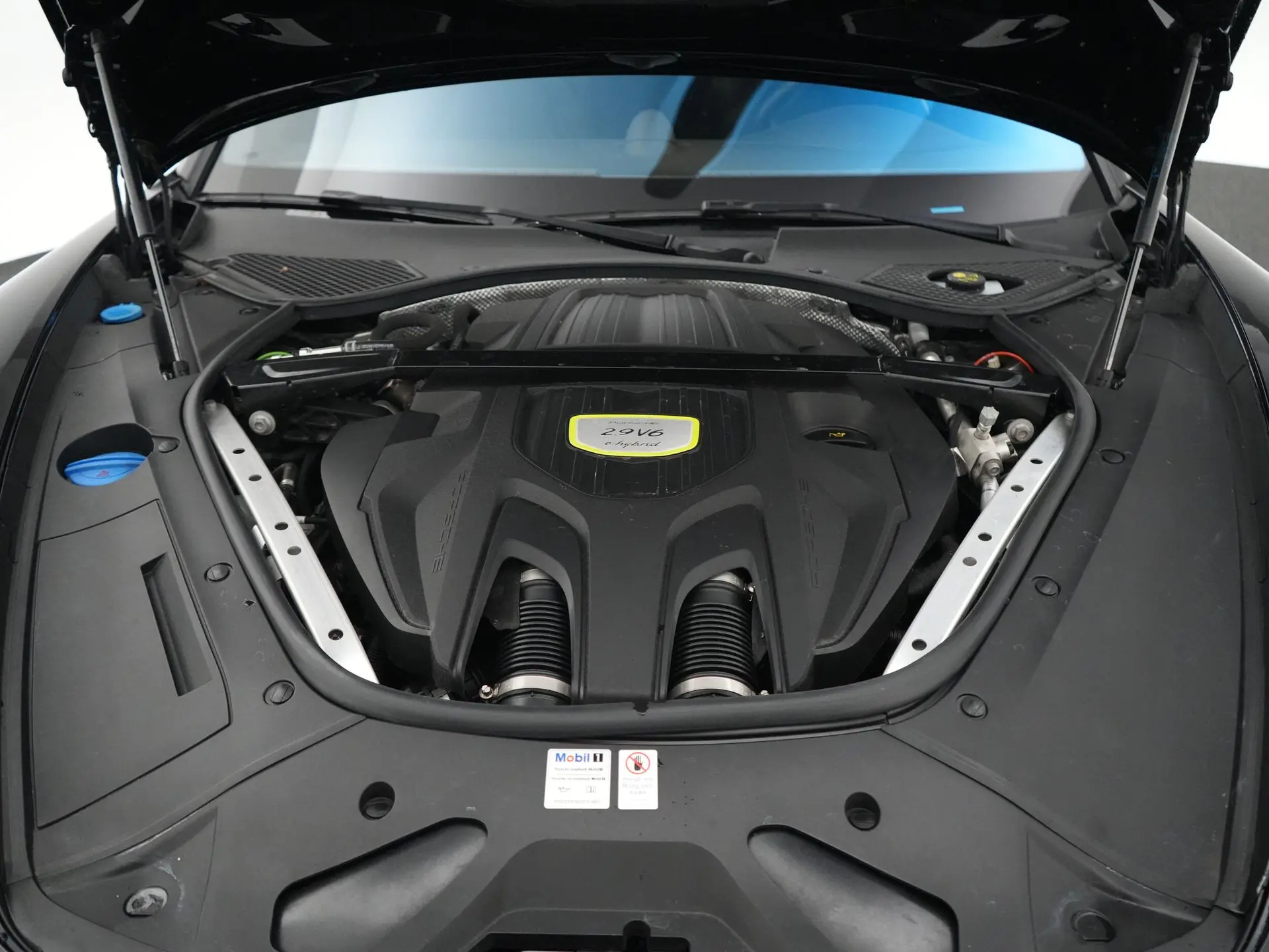 Panamera Sport Turismo 4 E-Hybrid