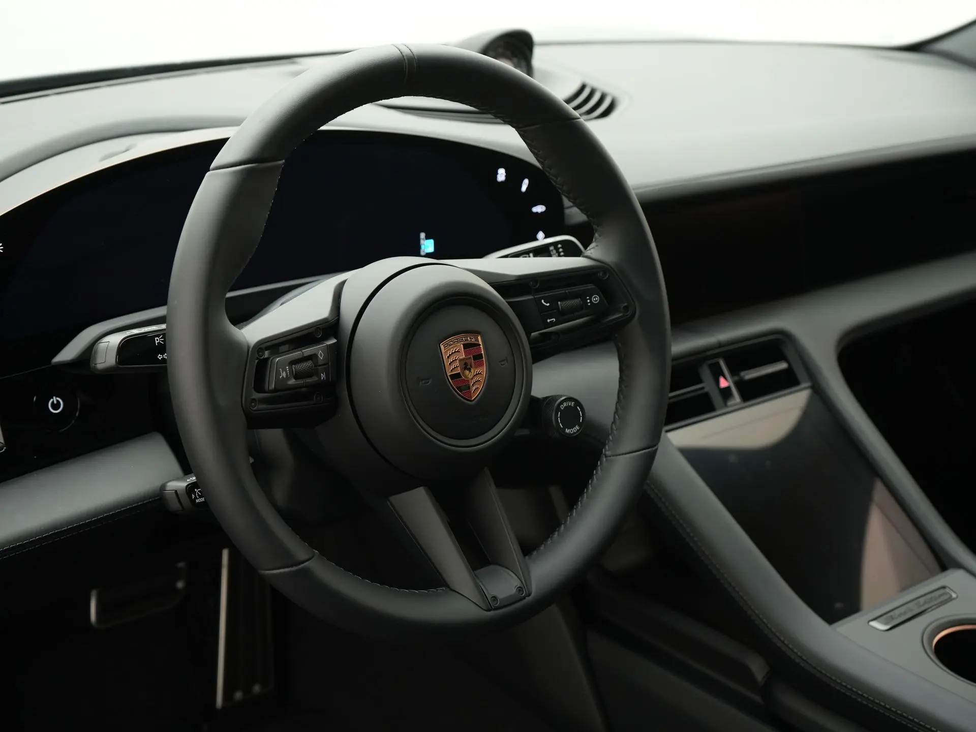 Taycan 4 Black Edition