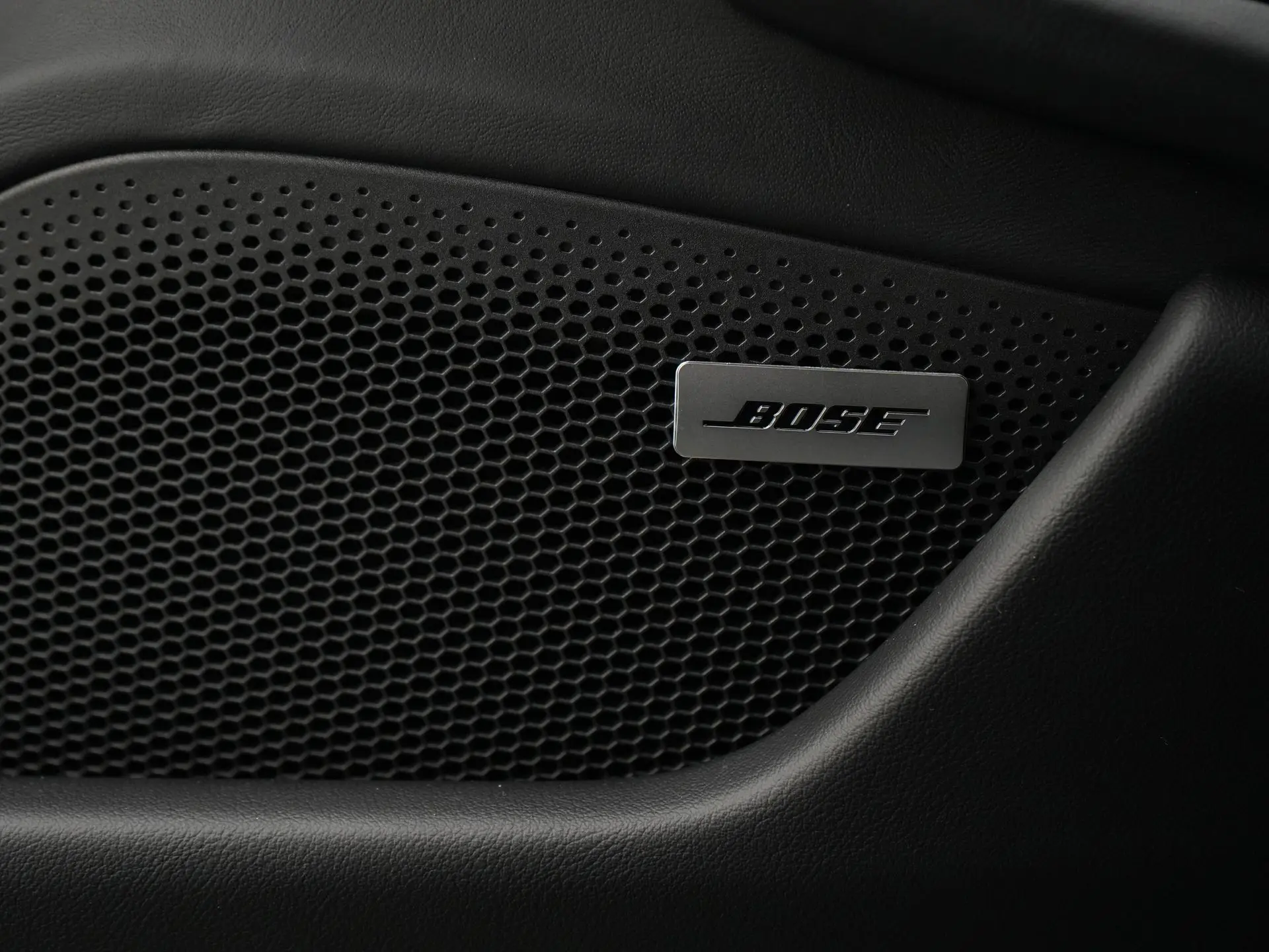 Taycan 4 Black Edition