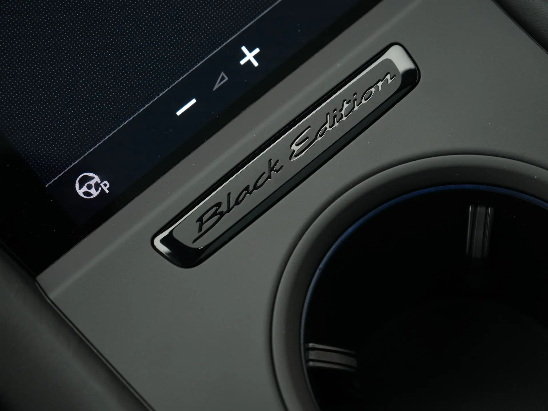 Taycan 4 Black Edition