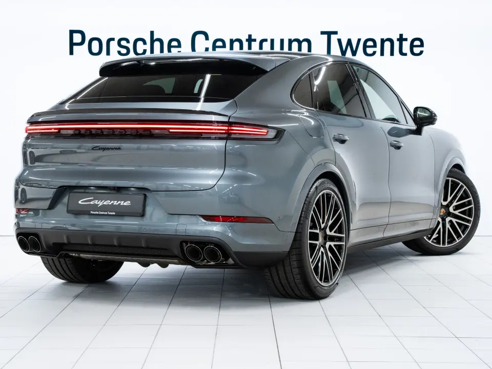 Porsche Cayenne E-Hybrid Black Edition Coupé