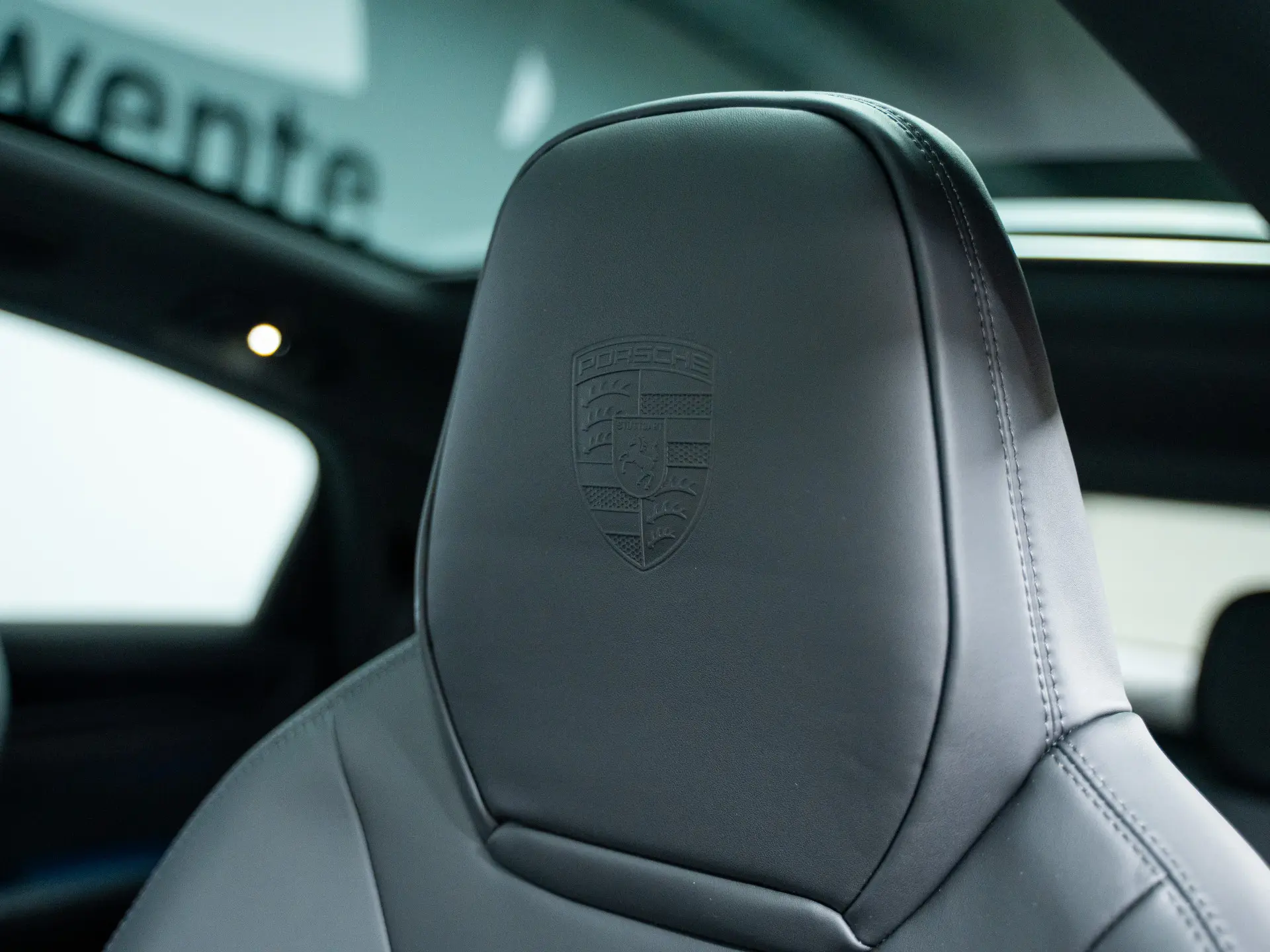 Cayenne E-Hybrid Black Edition Coupé