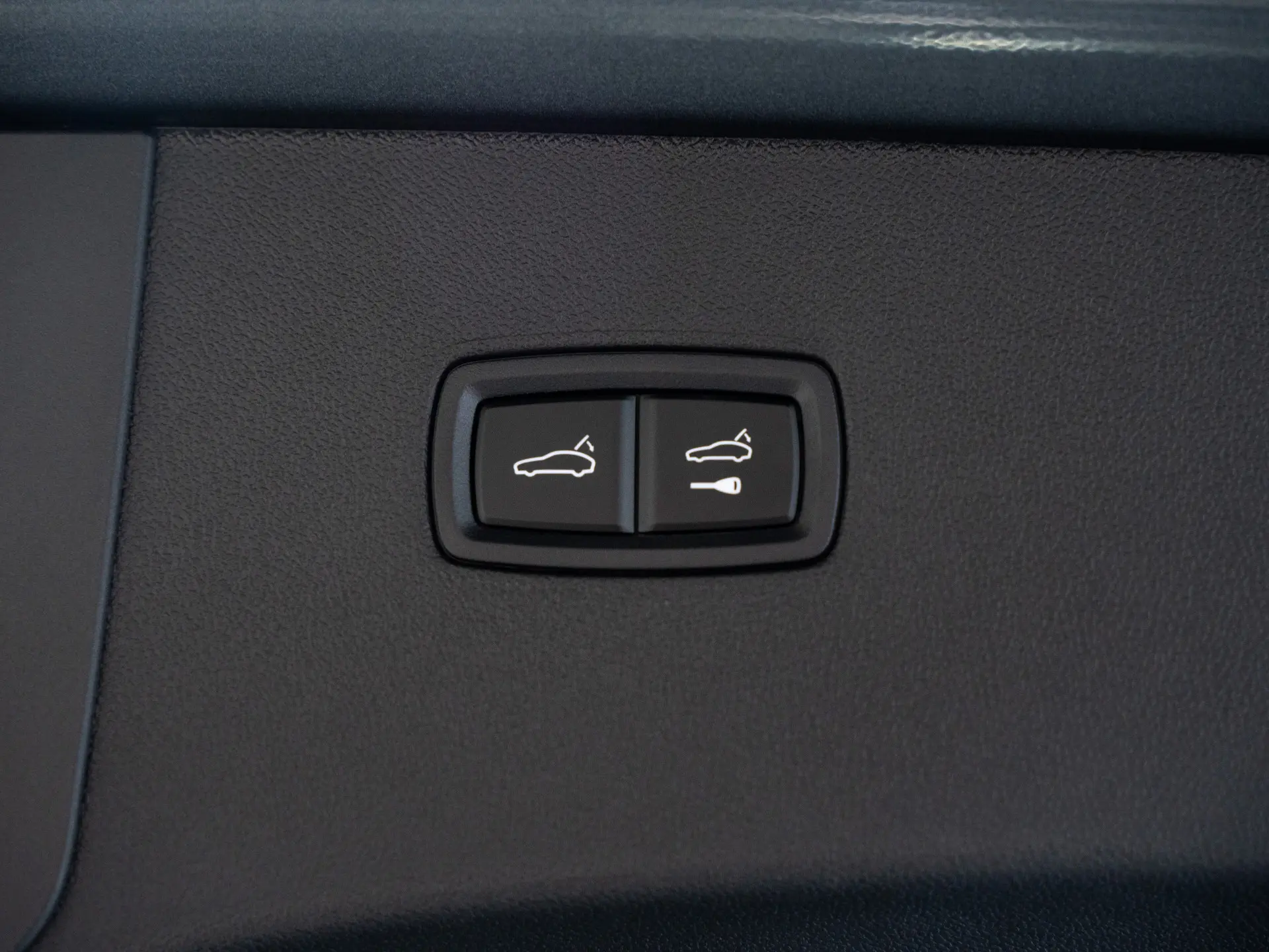 Cayenne E-Hybrid Black Edition Coupé