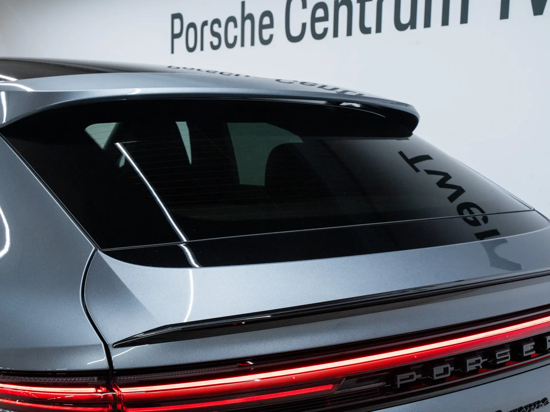 Cayenne E-Hybrid Black Edition Coupé