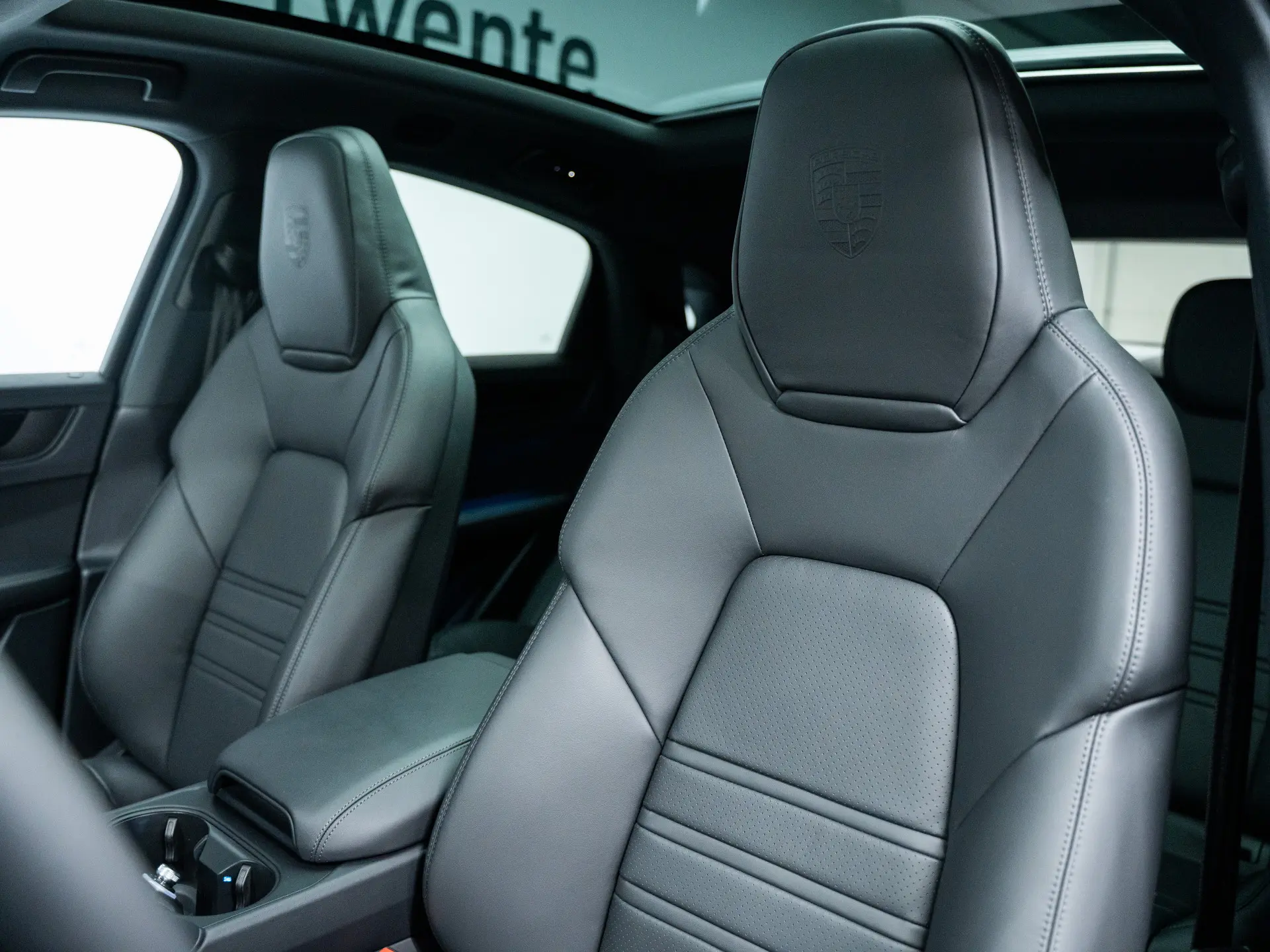 Cayenne E-Hybrid Black Edition Coupé