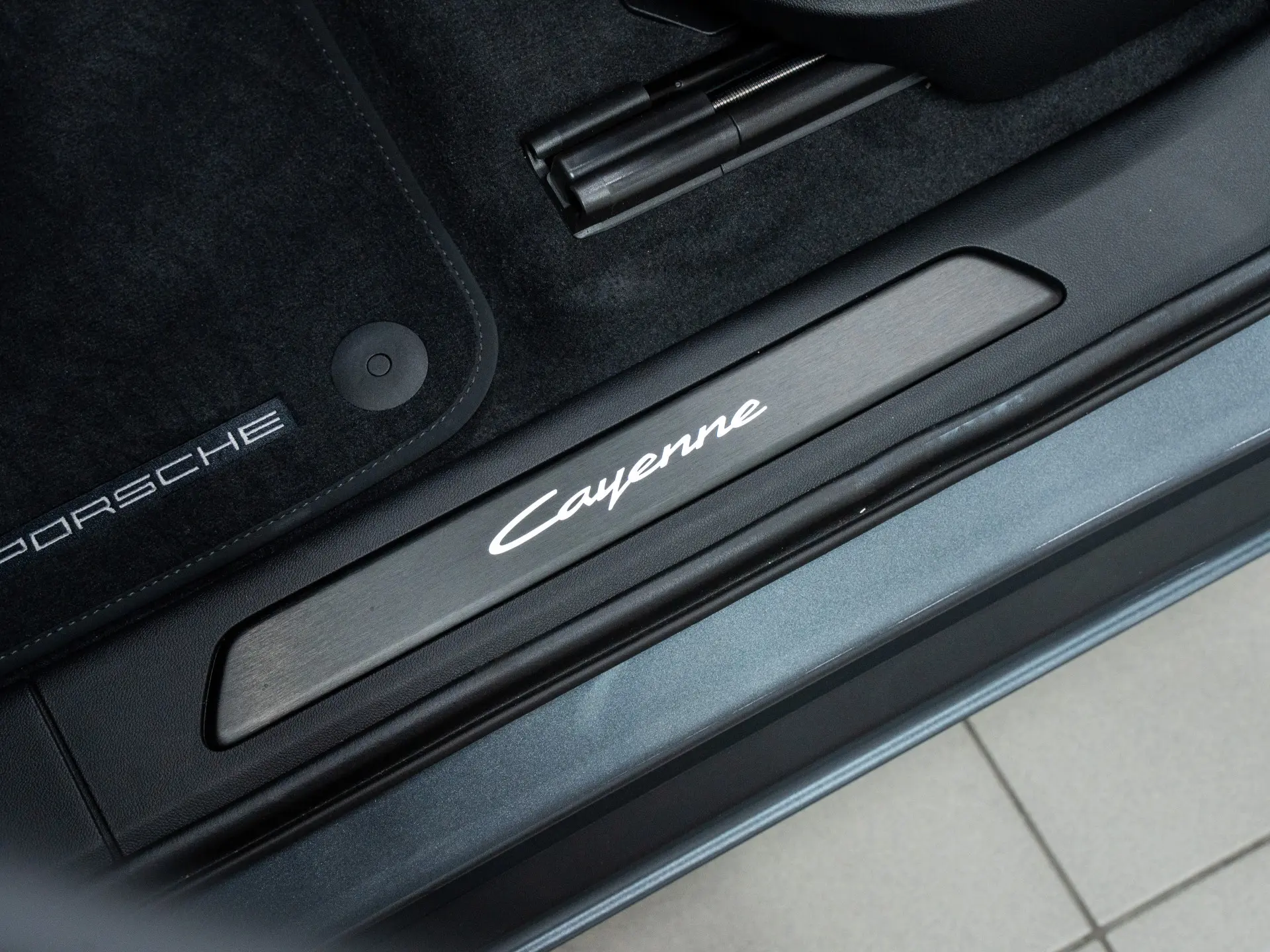 Cayenne E-Hybrid Black Edition