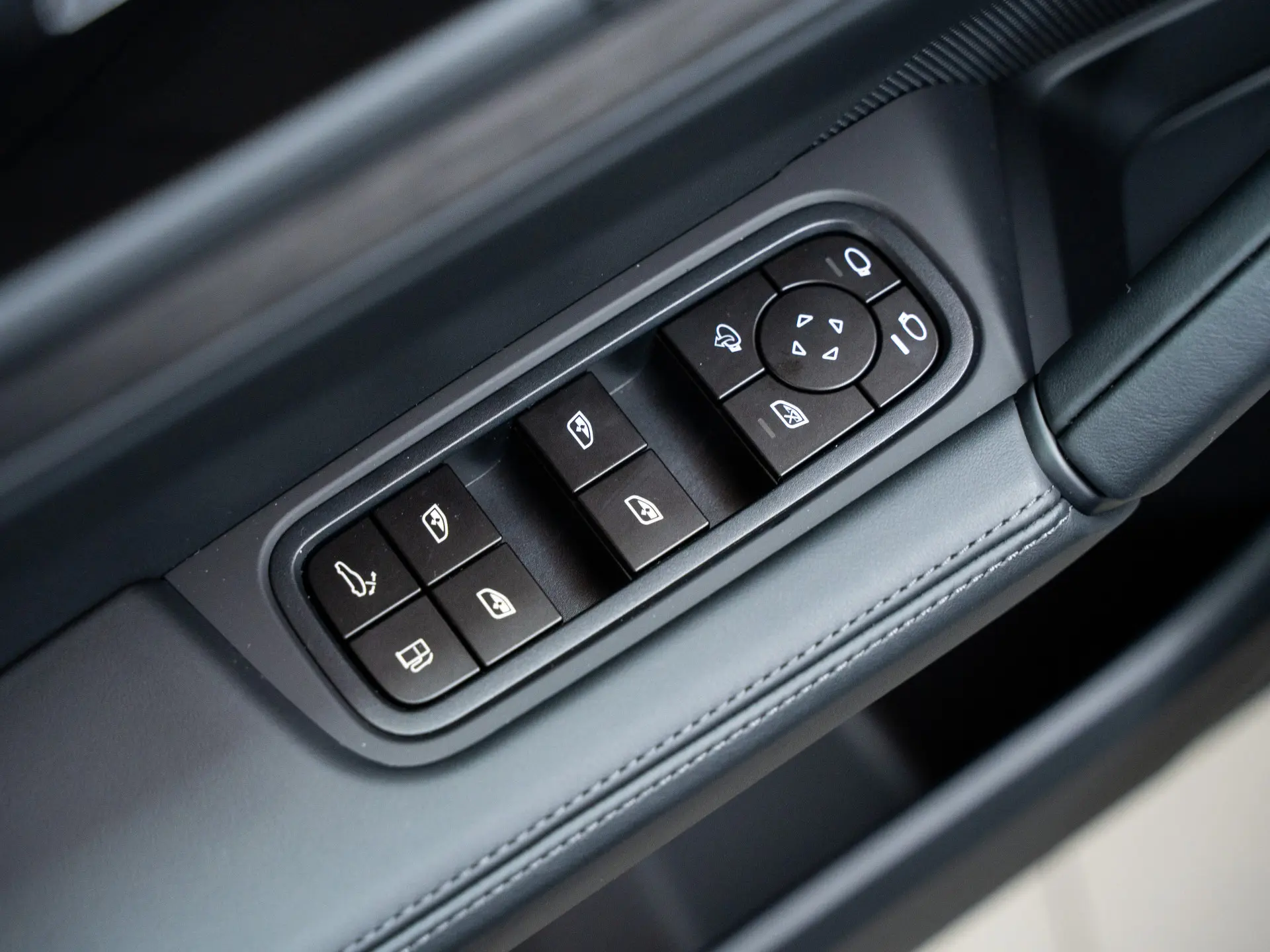 Cayenne E-Hybrid Black Edition