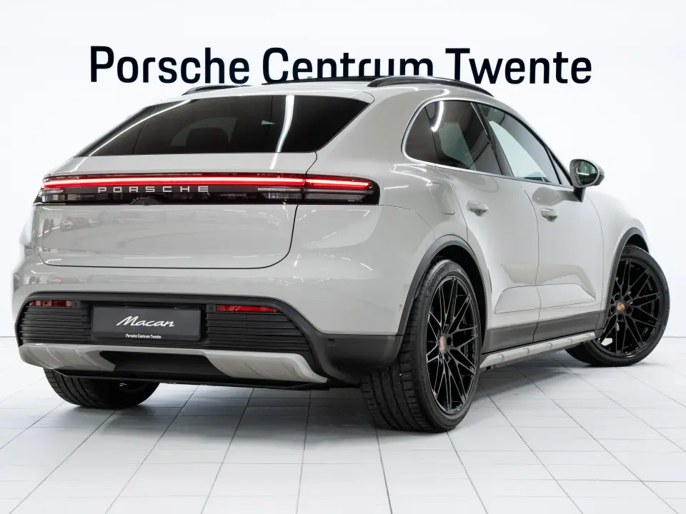 Porsche Macan 4