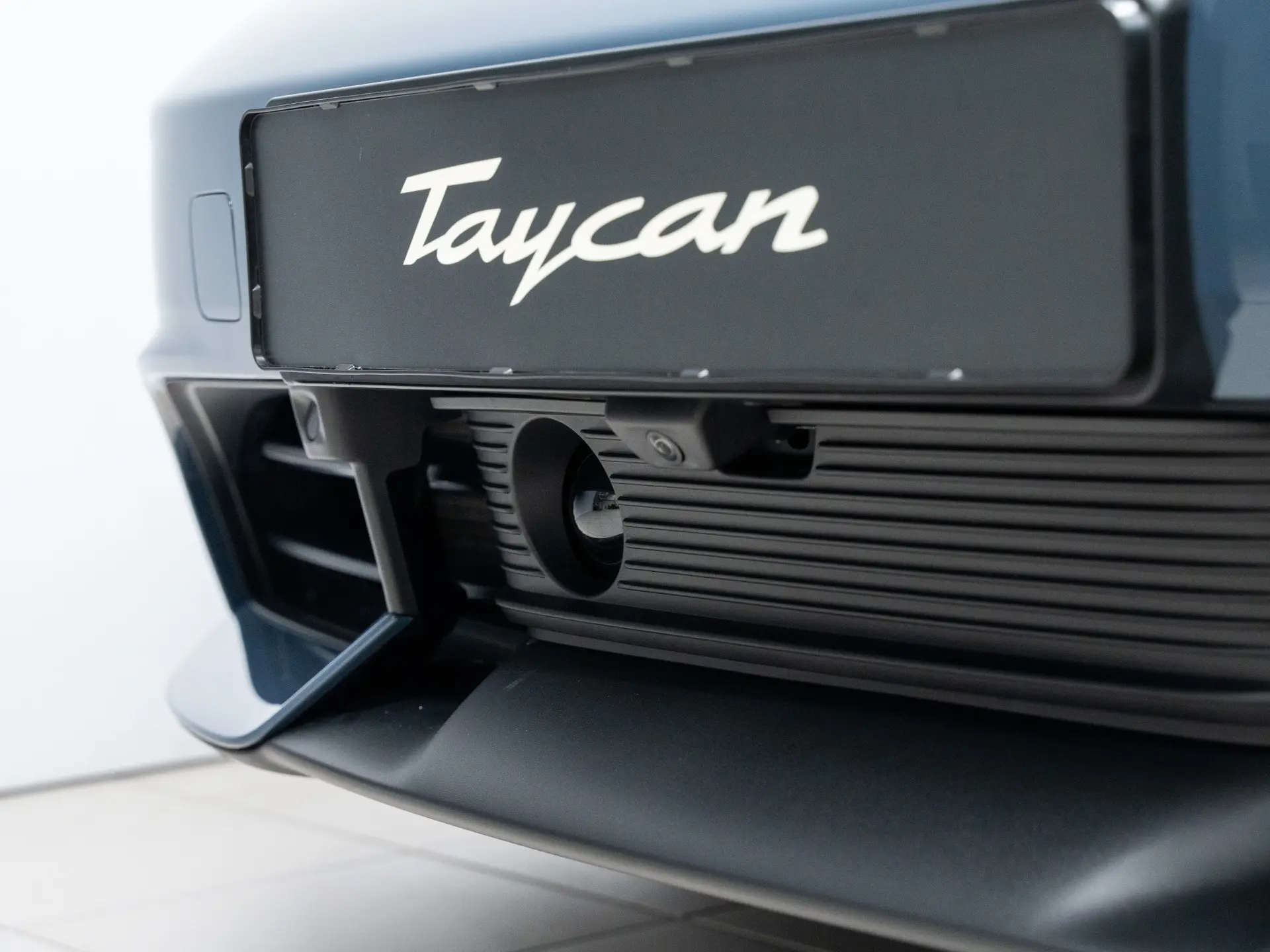 Taycan Sport Turismo Black Edition