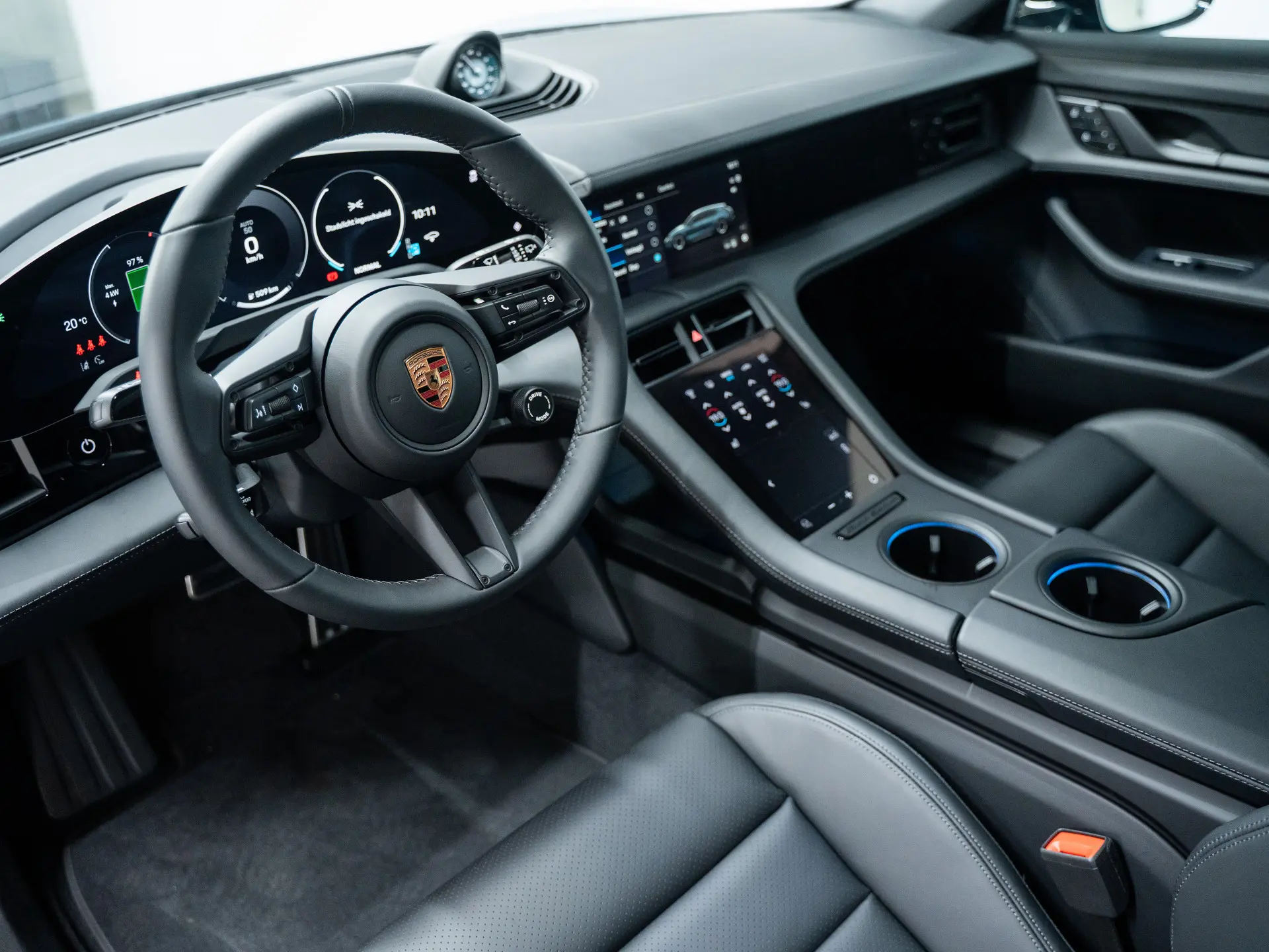 Taycan Sport Turismo Black Edition