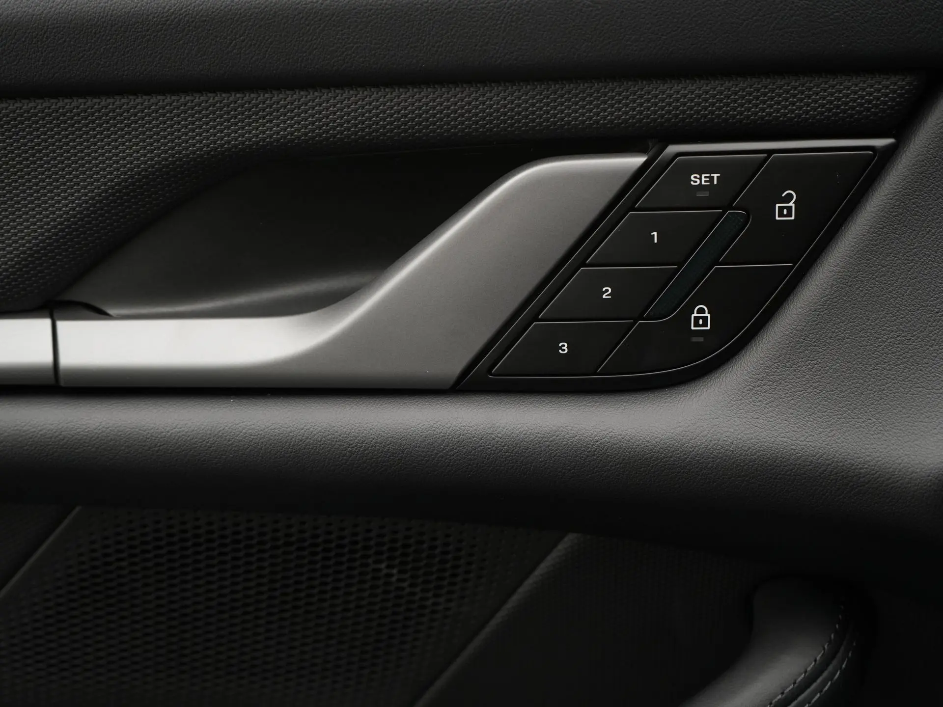 Taycan 4 Cross Turismo