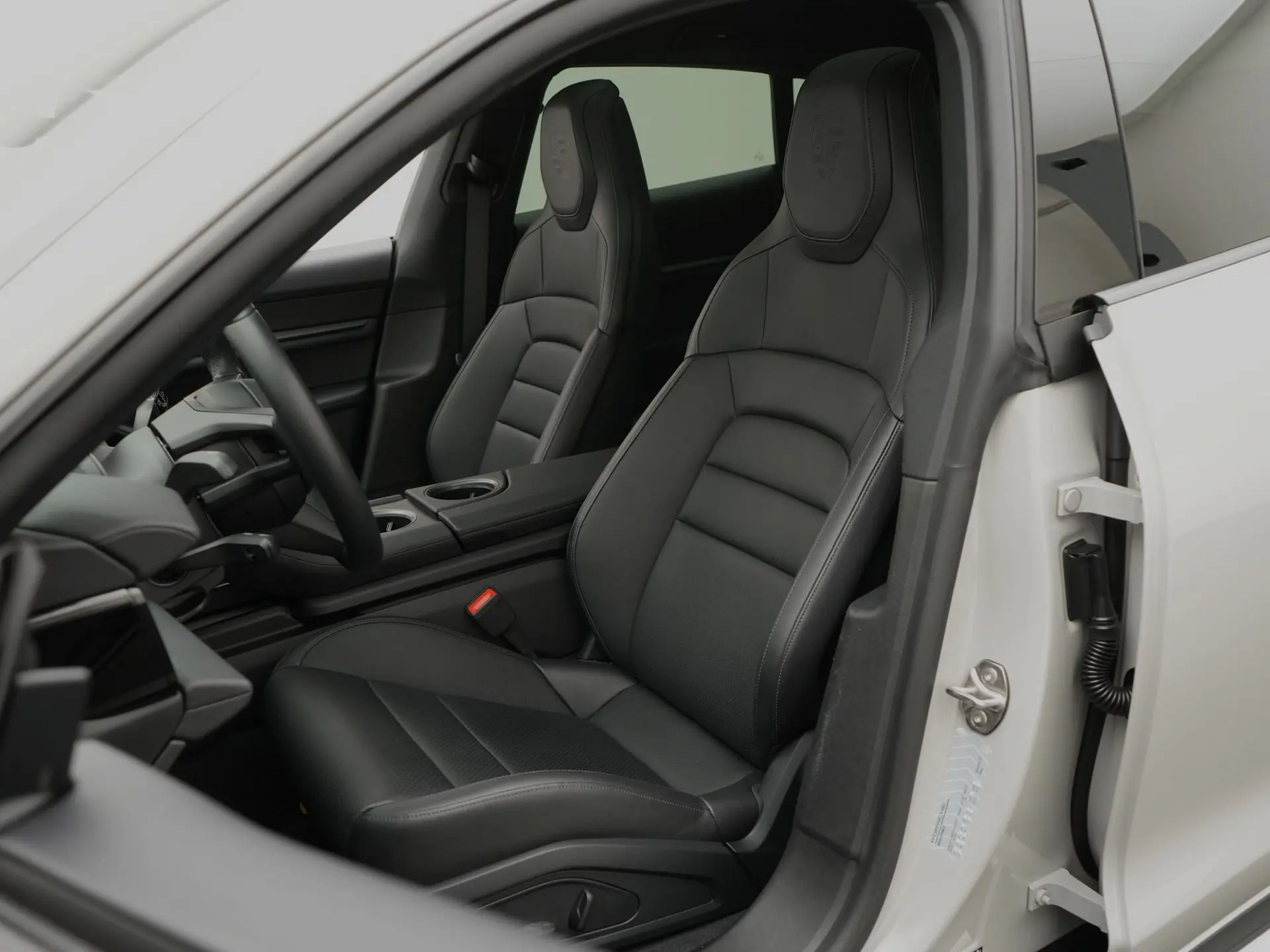 Taycan 4 Cross Turismo