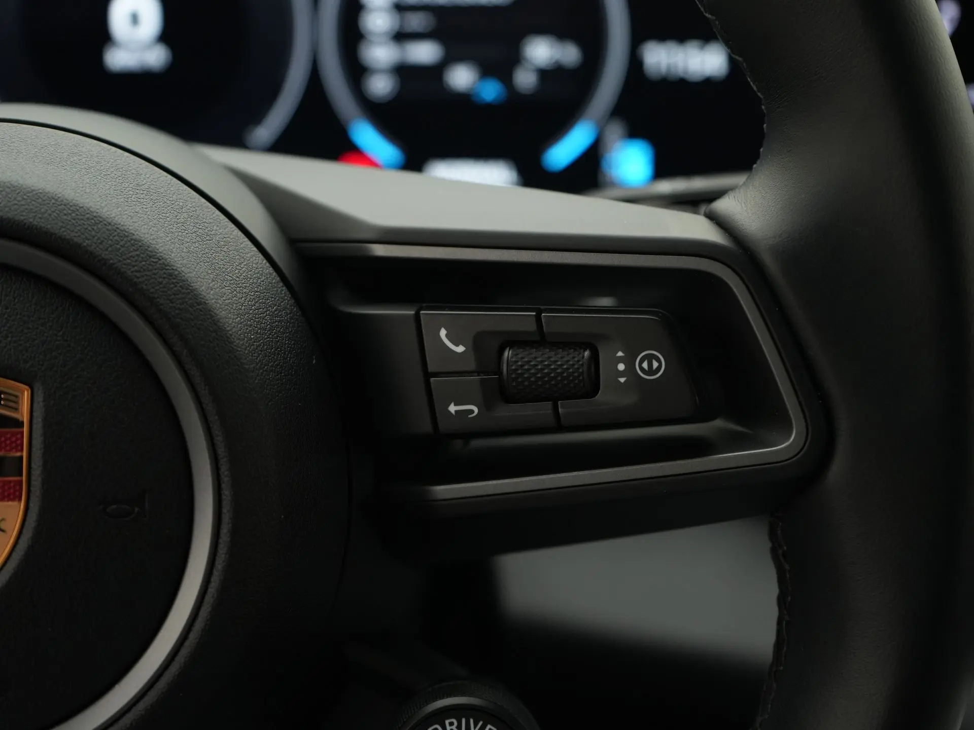 Taycan 4 Cross Turismo