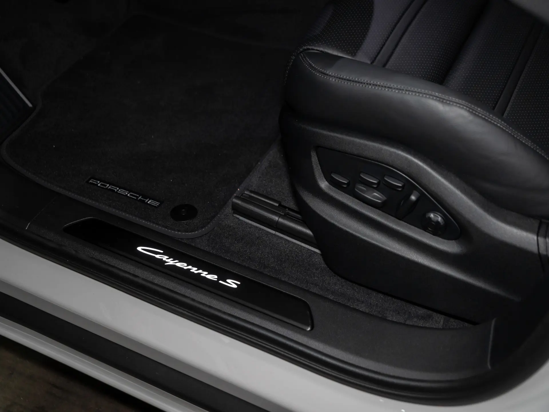 Cayenne S E-Hybrid Black Edition