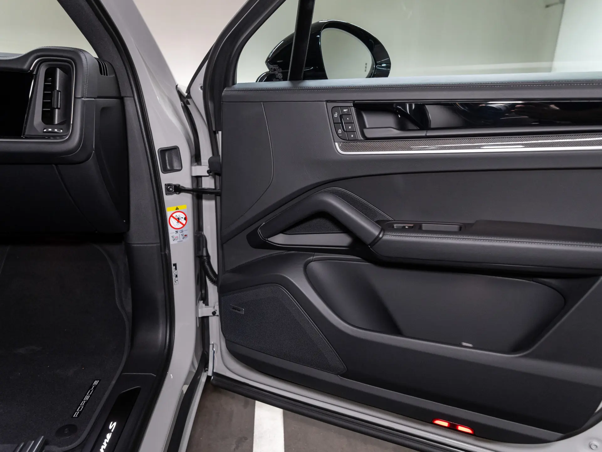 Cayenne S E-Hybrid Black Edition