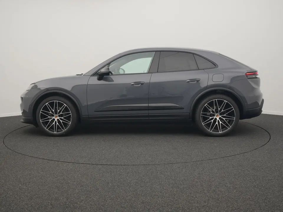 Porsche Macan 4