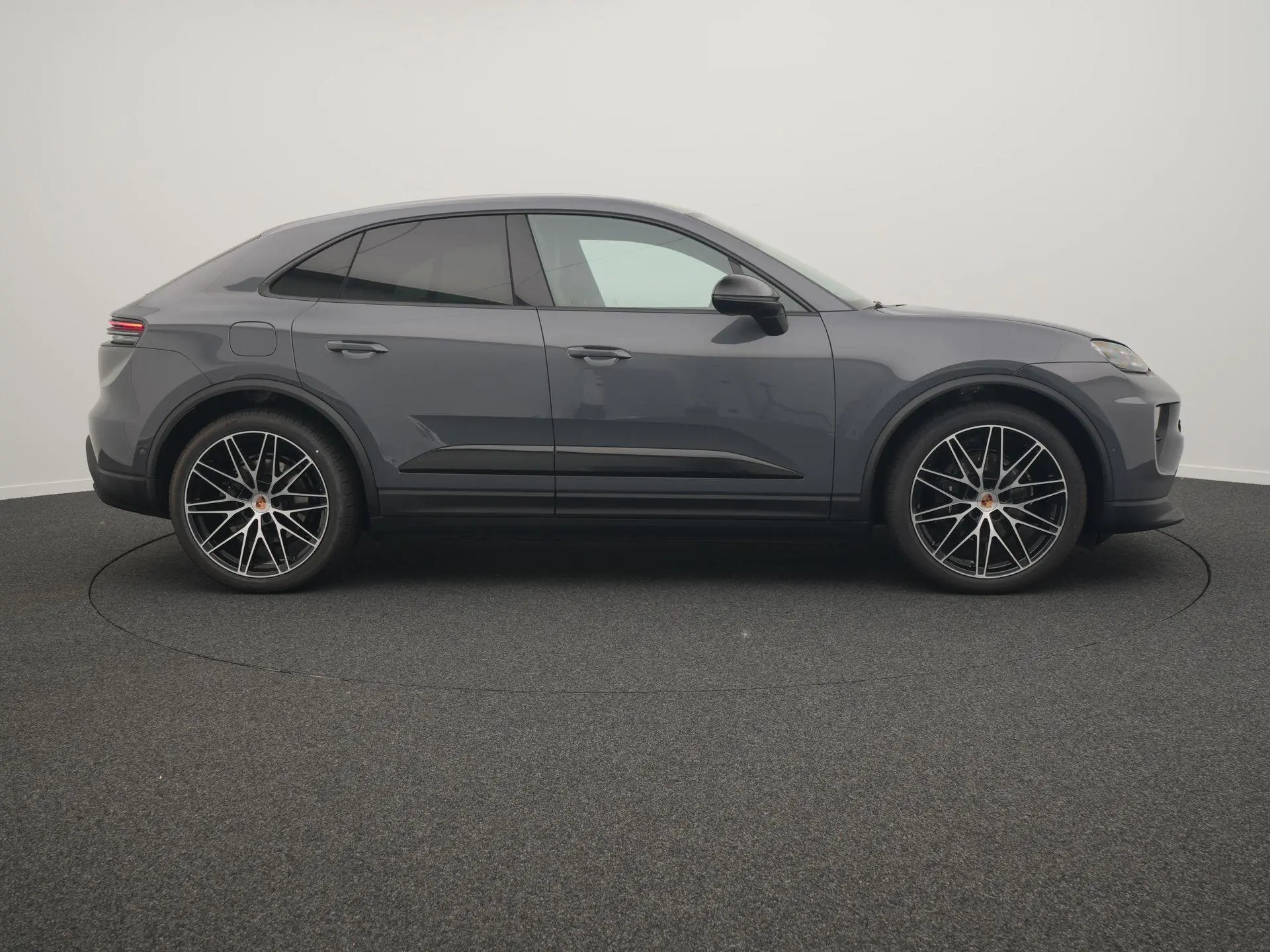 Macan 4