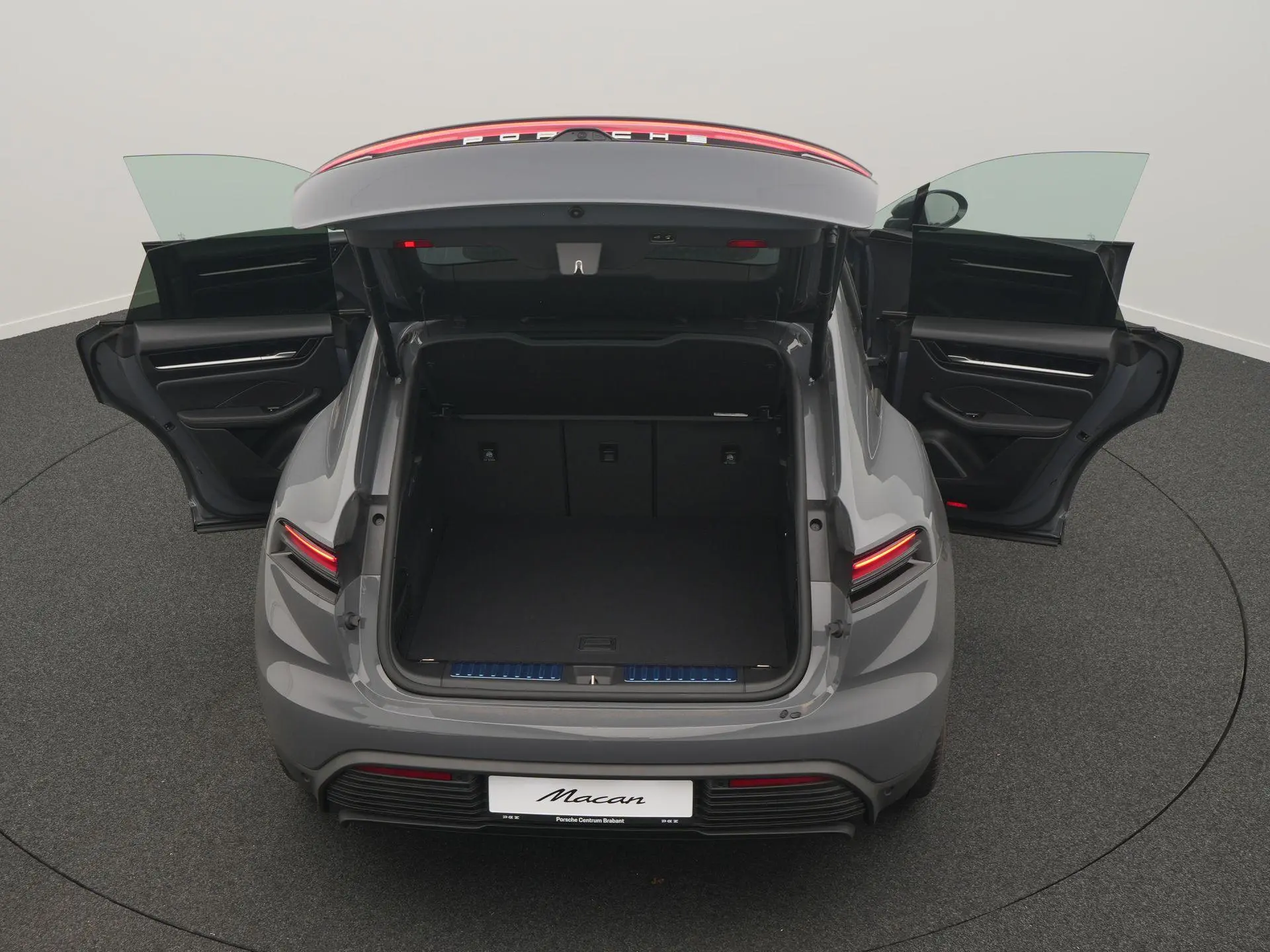 Macan 4