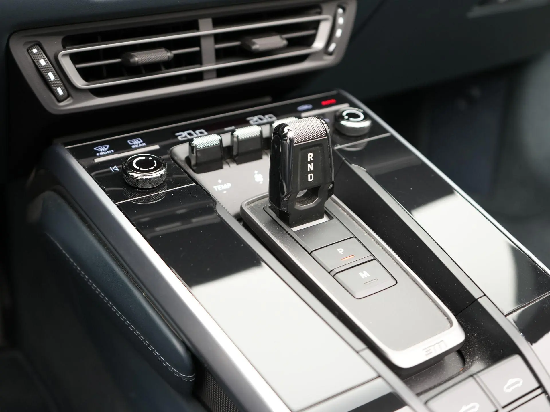 Macan 4