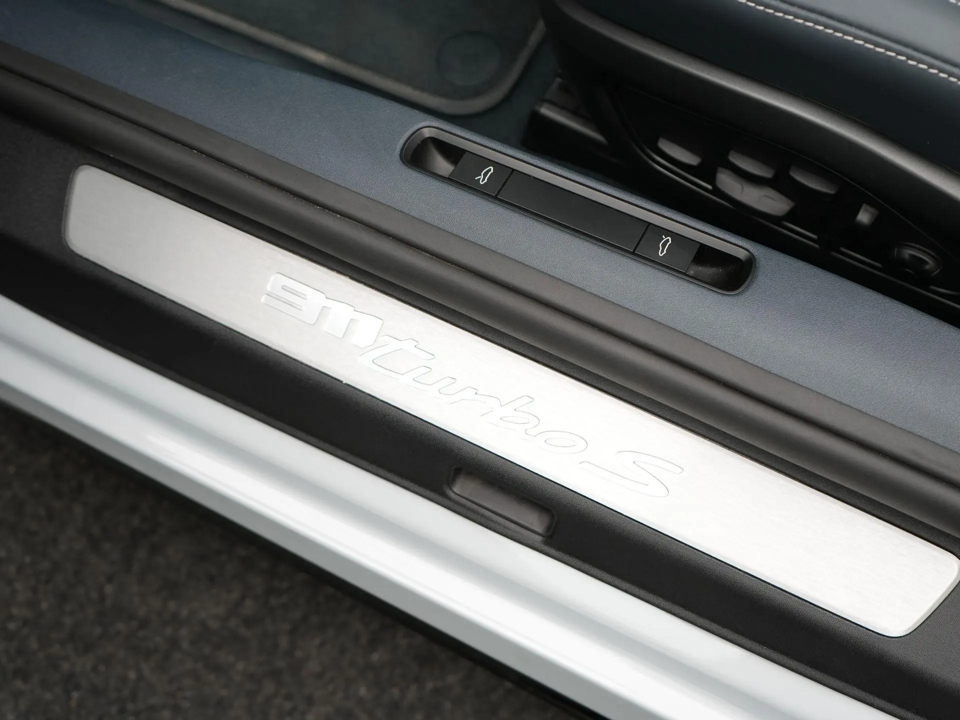 Macan 4