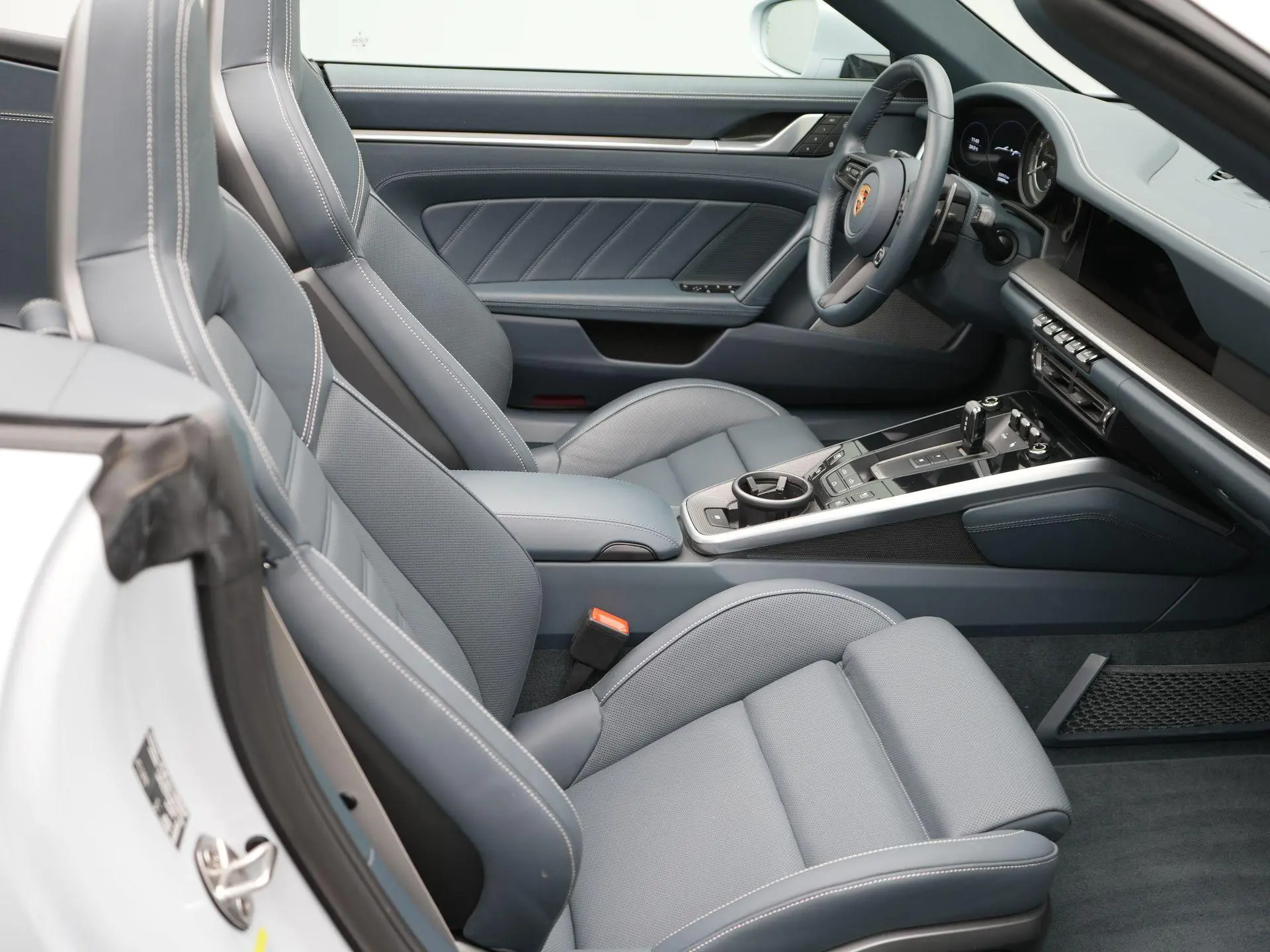 Macan 4