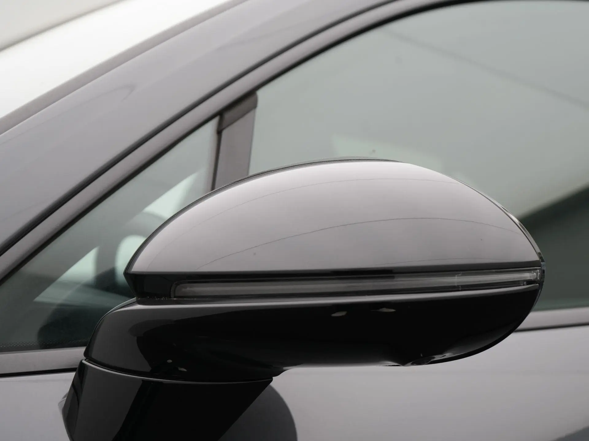 Macan 4