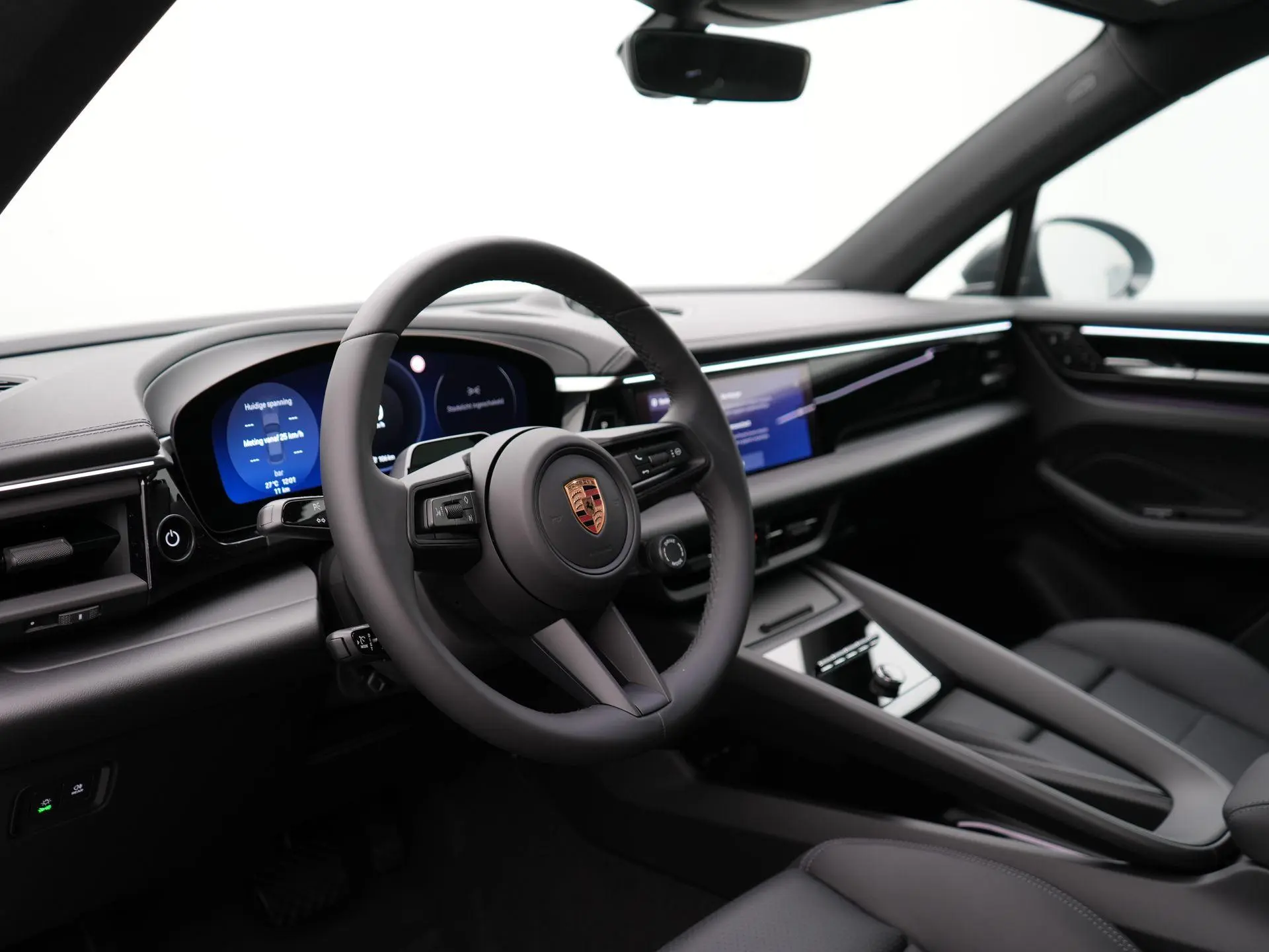 Macan 4