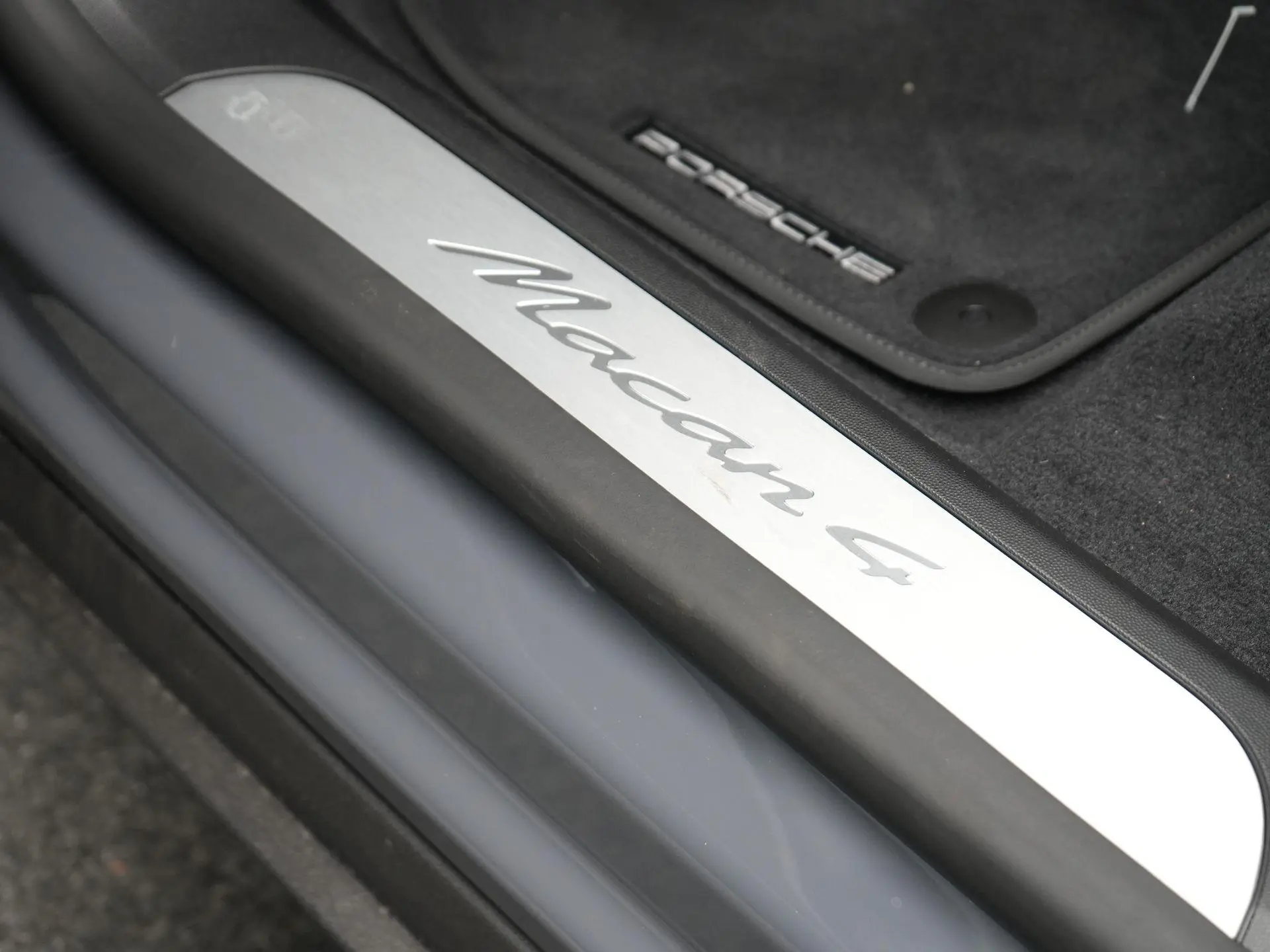 Macan 4