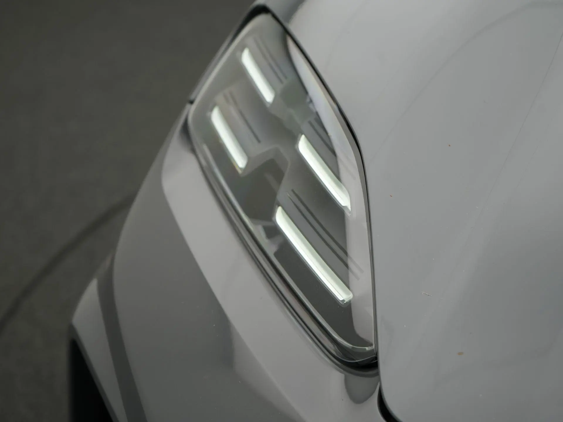 Macan 4