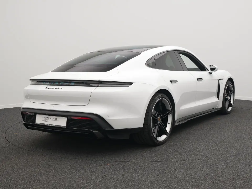 Taycan GTS