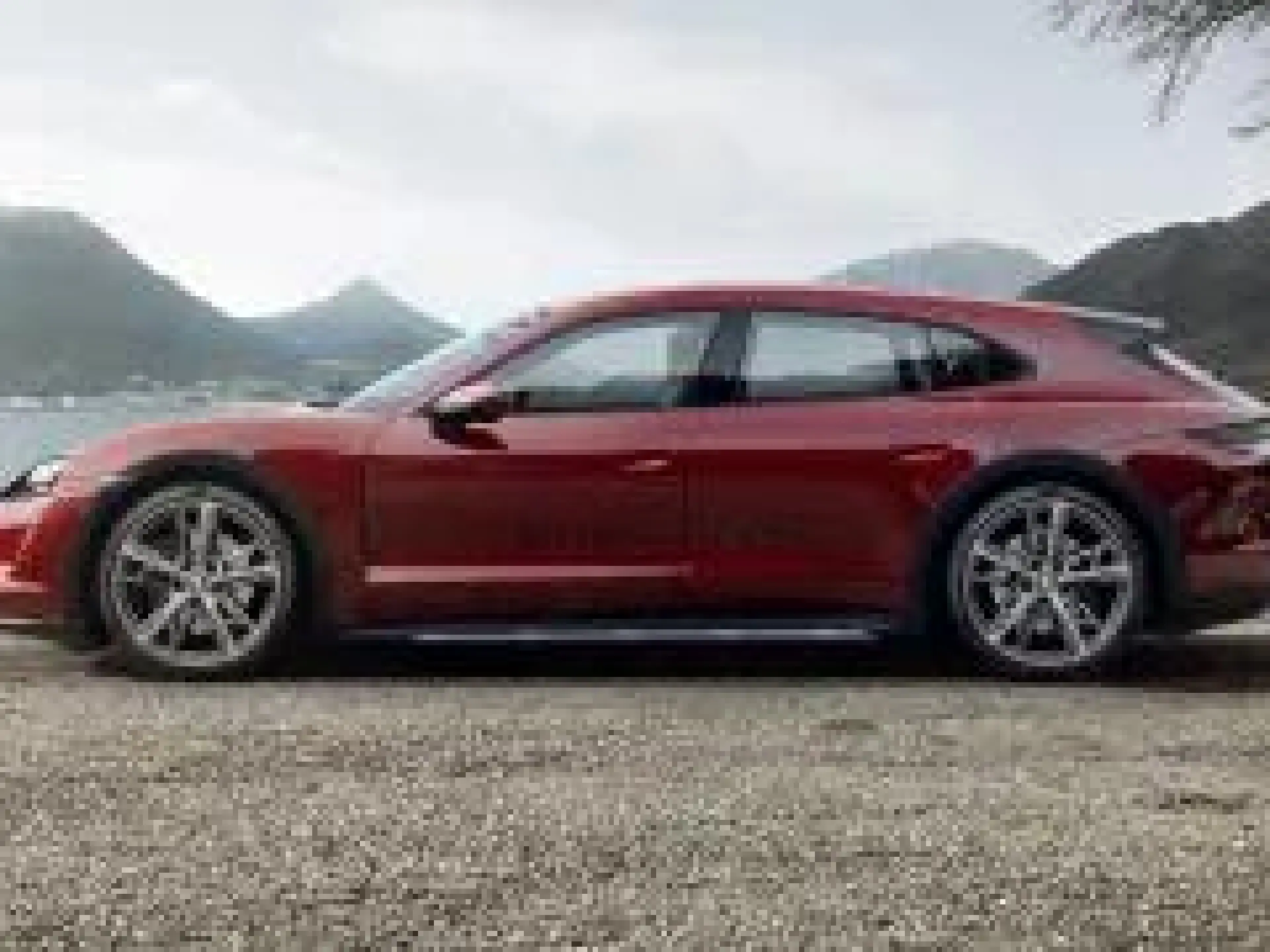 Taycan Cross Turismo 4