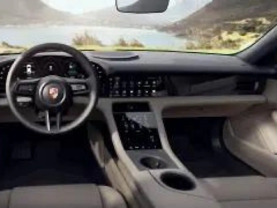 Taycan Cross Turismo 4