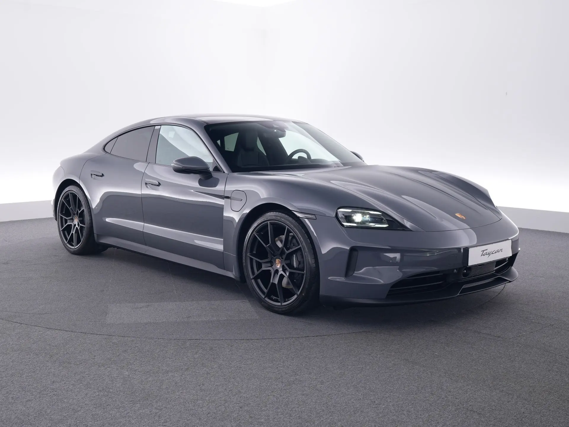 Taycan 4
