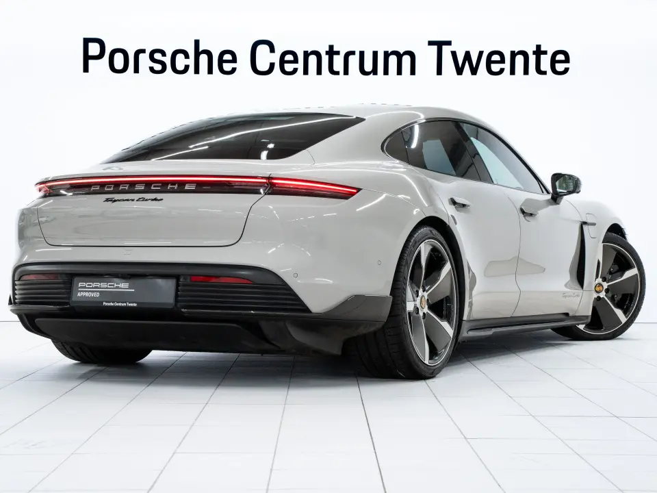 Porsche Taycan Turbo