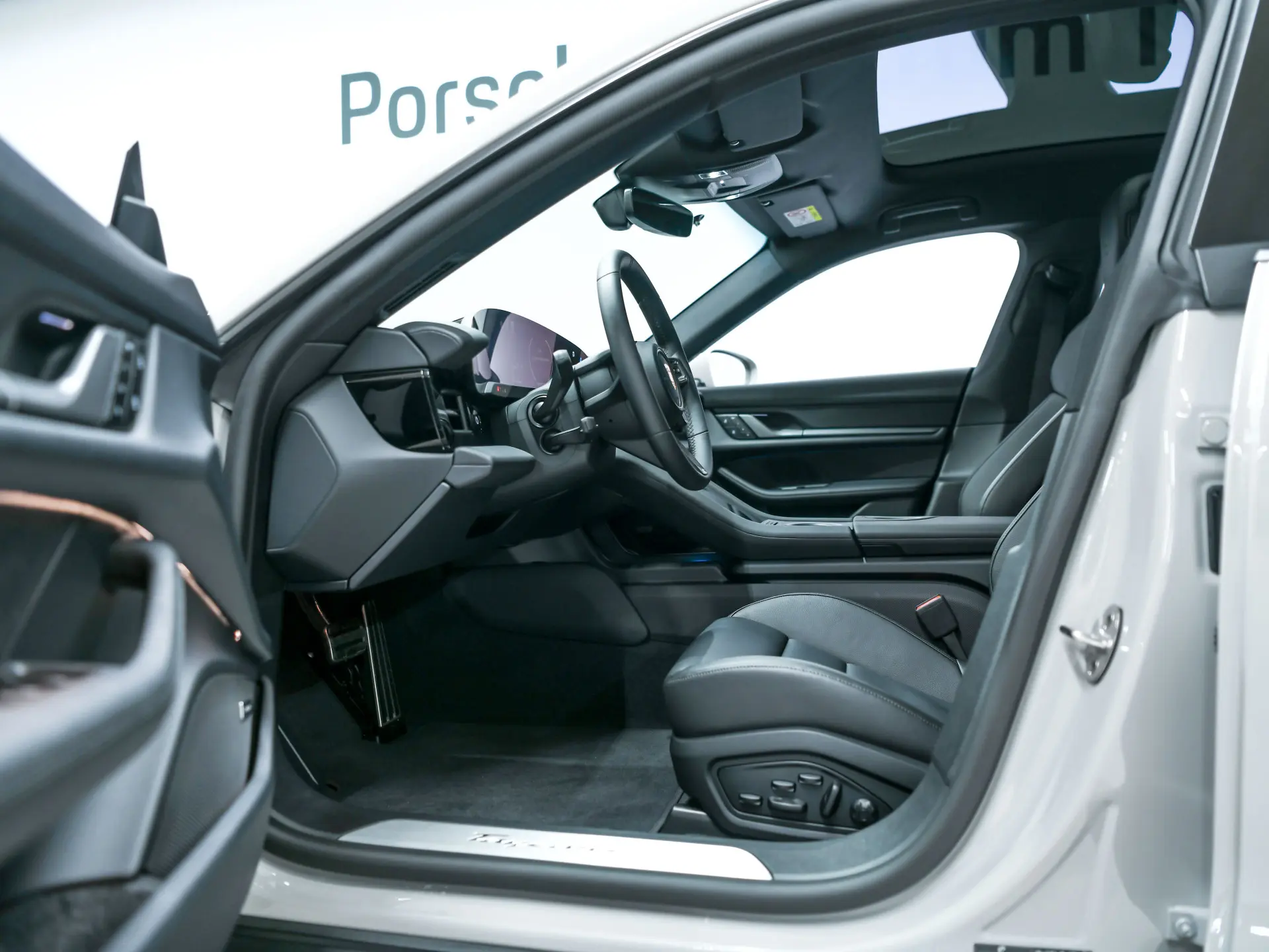 Taycan 4 Cross Turismo