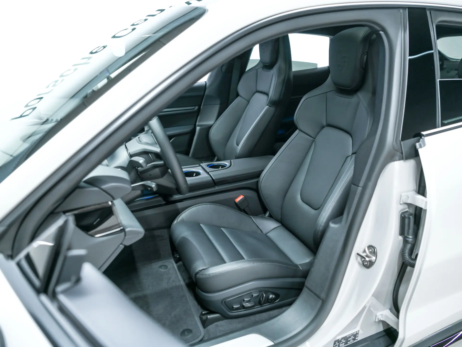 Taycan 4 Cross Turismo