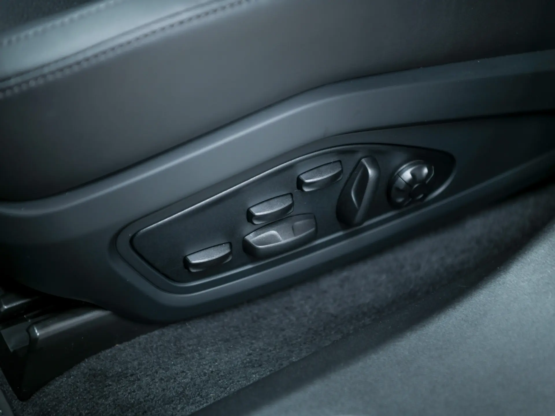 Taycan 4 Cross Turismo