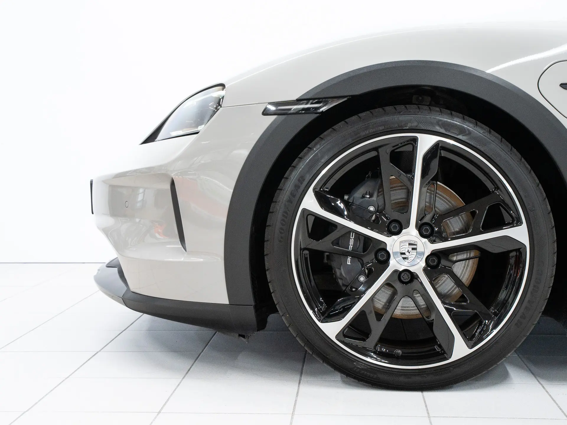 Taycan 4 Cross Turismo