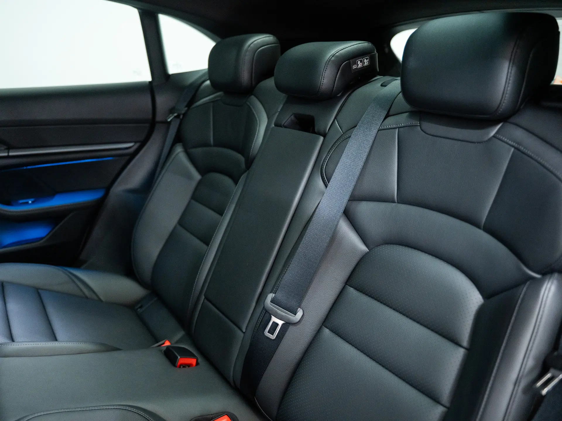 Taycan 4 Cross Turismo