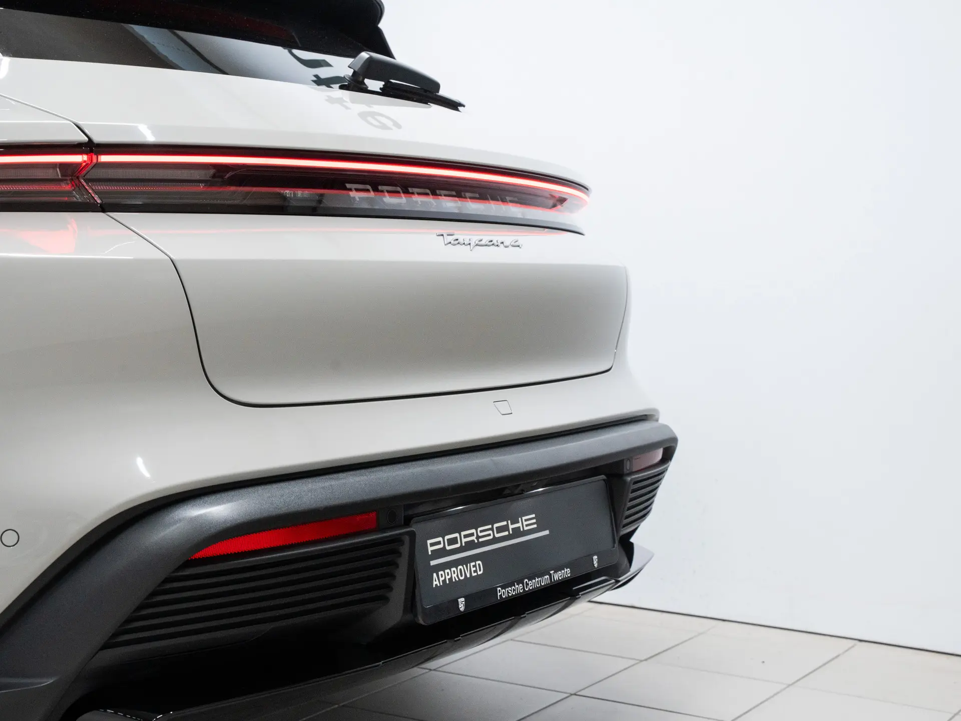 Taycan 4 Cross Turismo